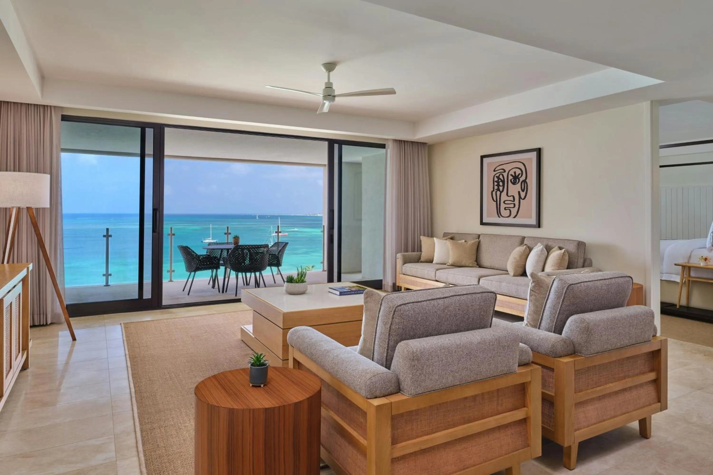 Living room in The St. Regis Aruba Resort