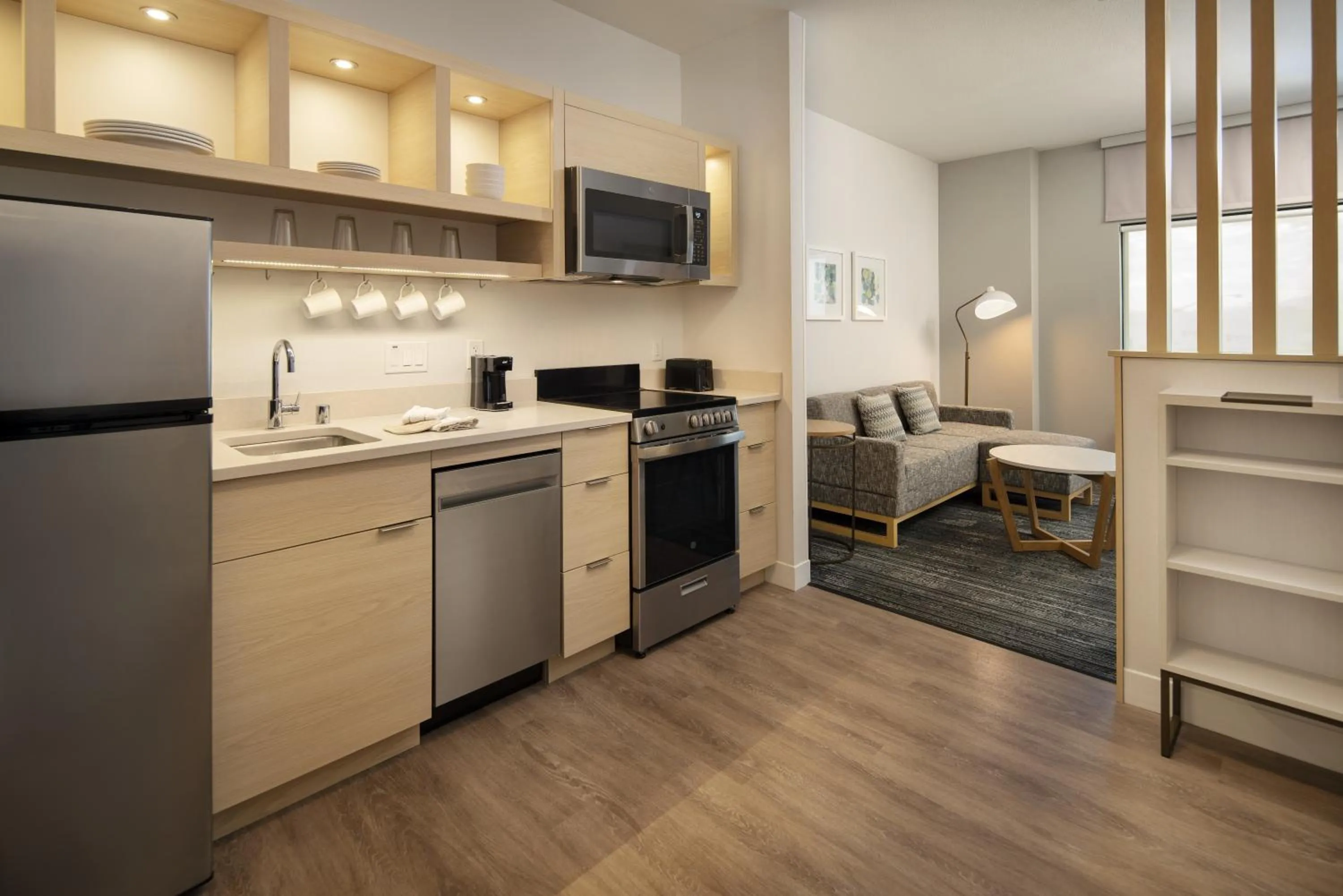 kitchen in TownePlace Suites by Marriott Cincinnati Oakley