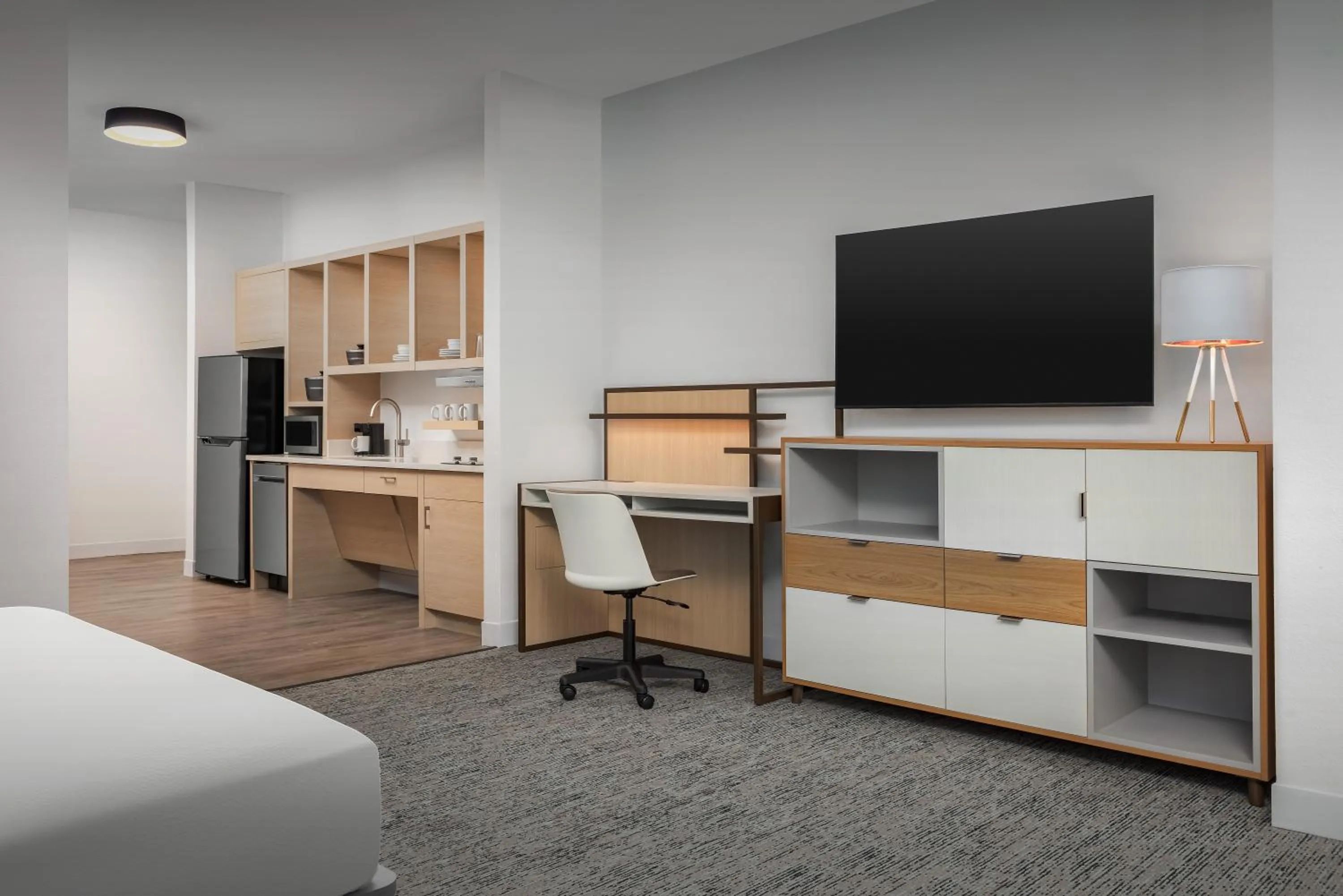 Bed in TownePlace Suites by Marriott Forney