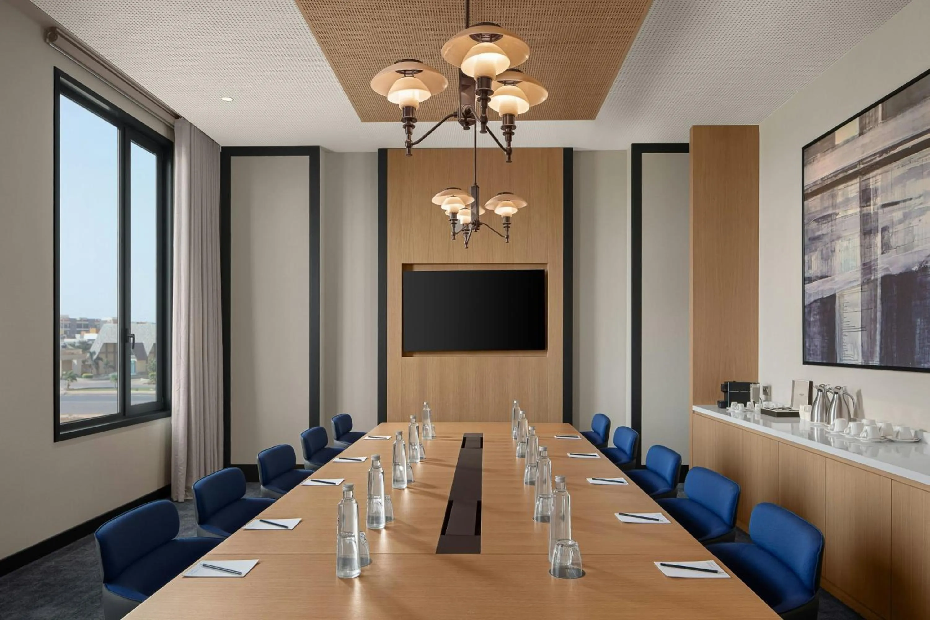Meeting/conference room in Courtyard by Marriott Dakar Diamniadio