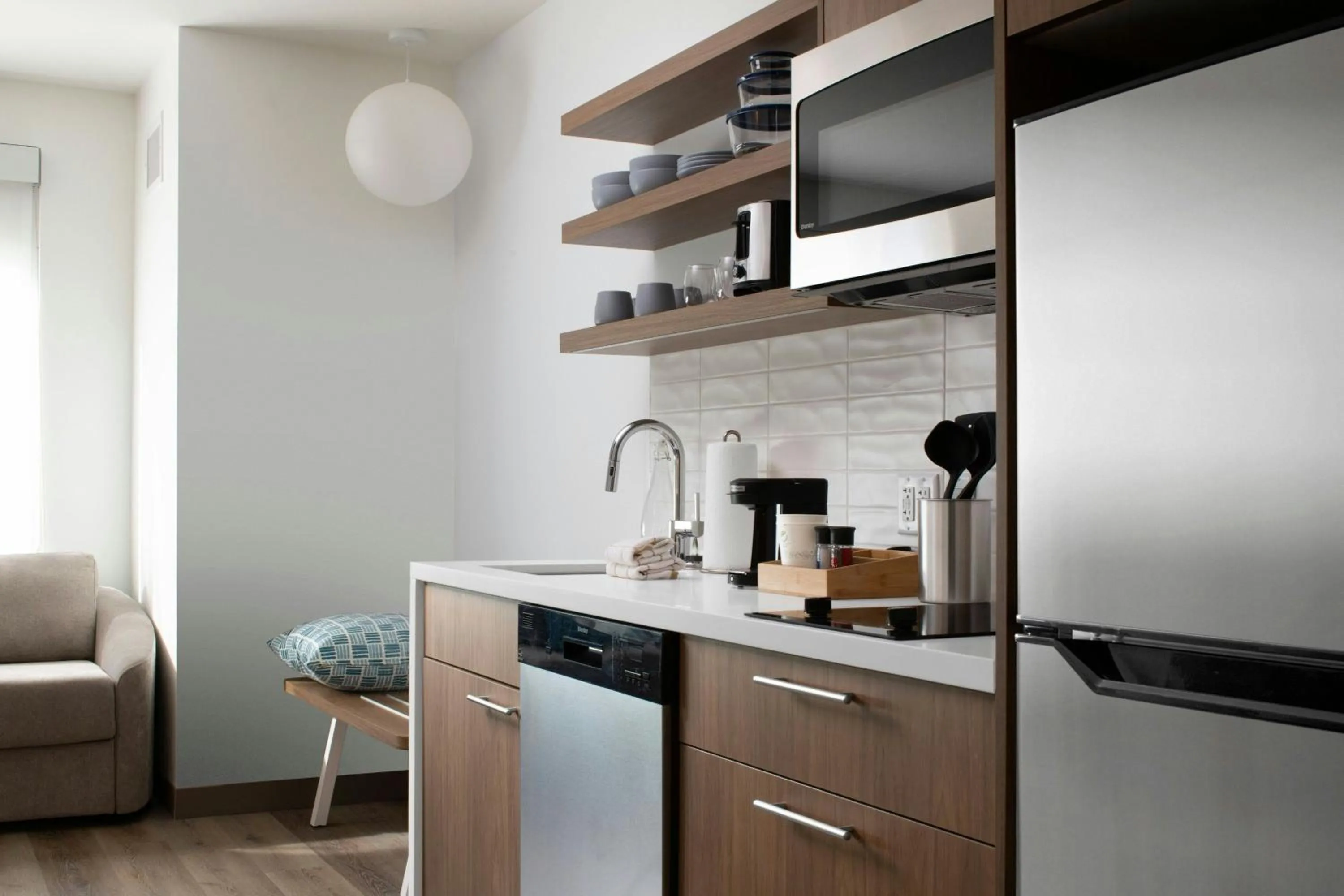 Kitchen or kitchenette in Element Fort Smith