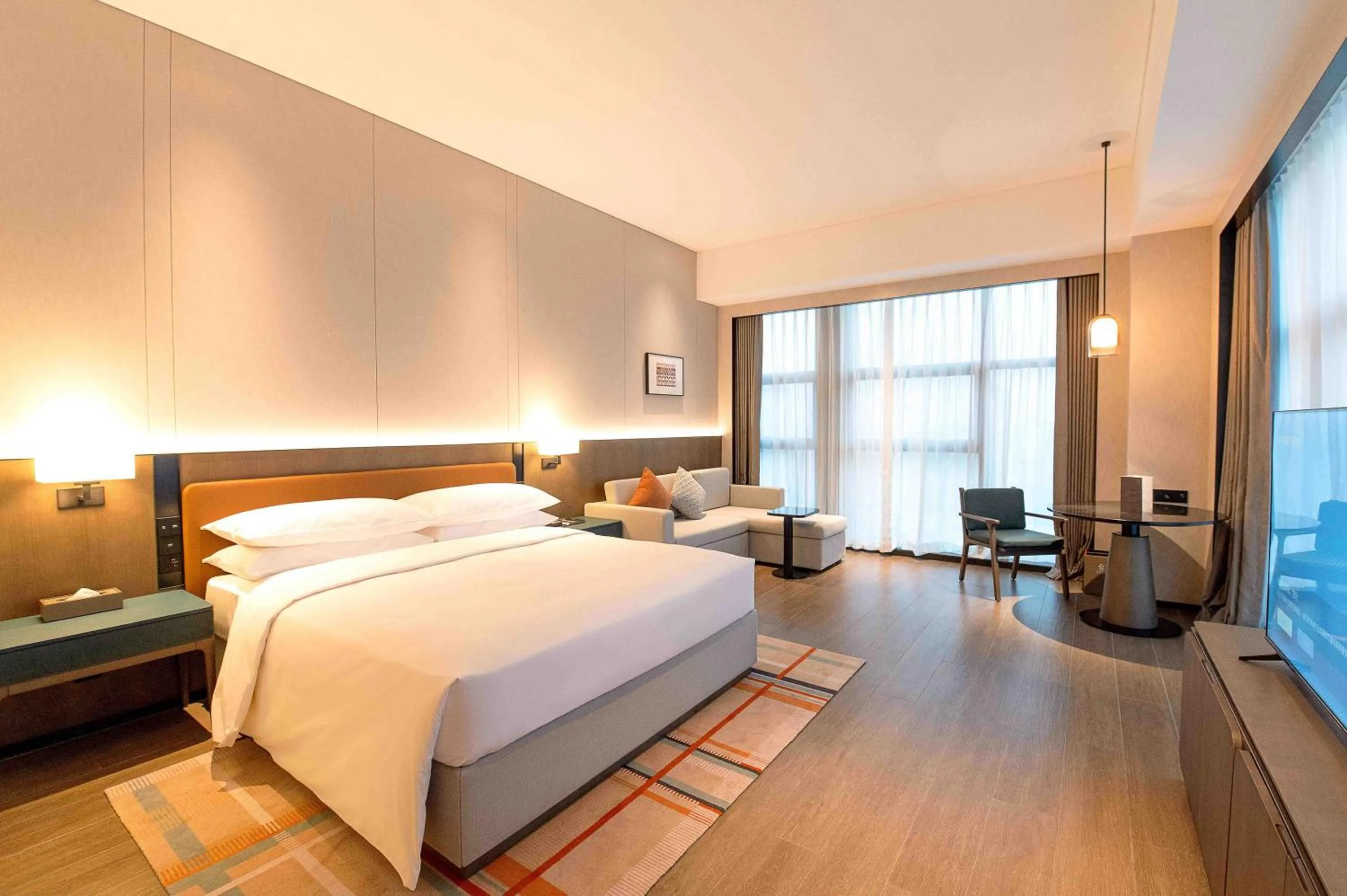 Photo of the whole room, Bed in Courtyard by Marriott Nanning Wuxiang