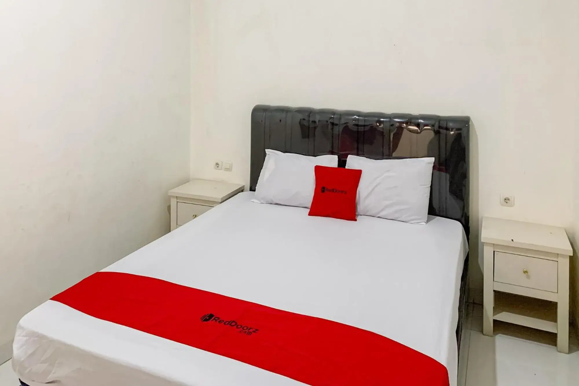 Reddoorz at Hotel Bahagia Pangandaran Reddoorz at Hotel Bahagia Pangandaran