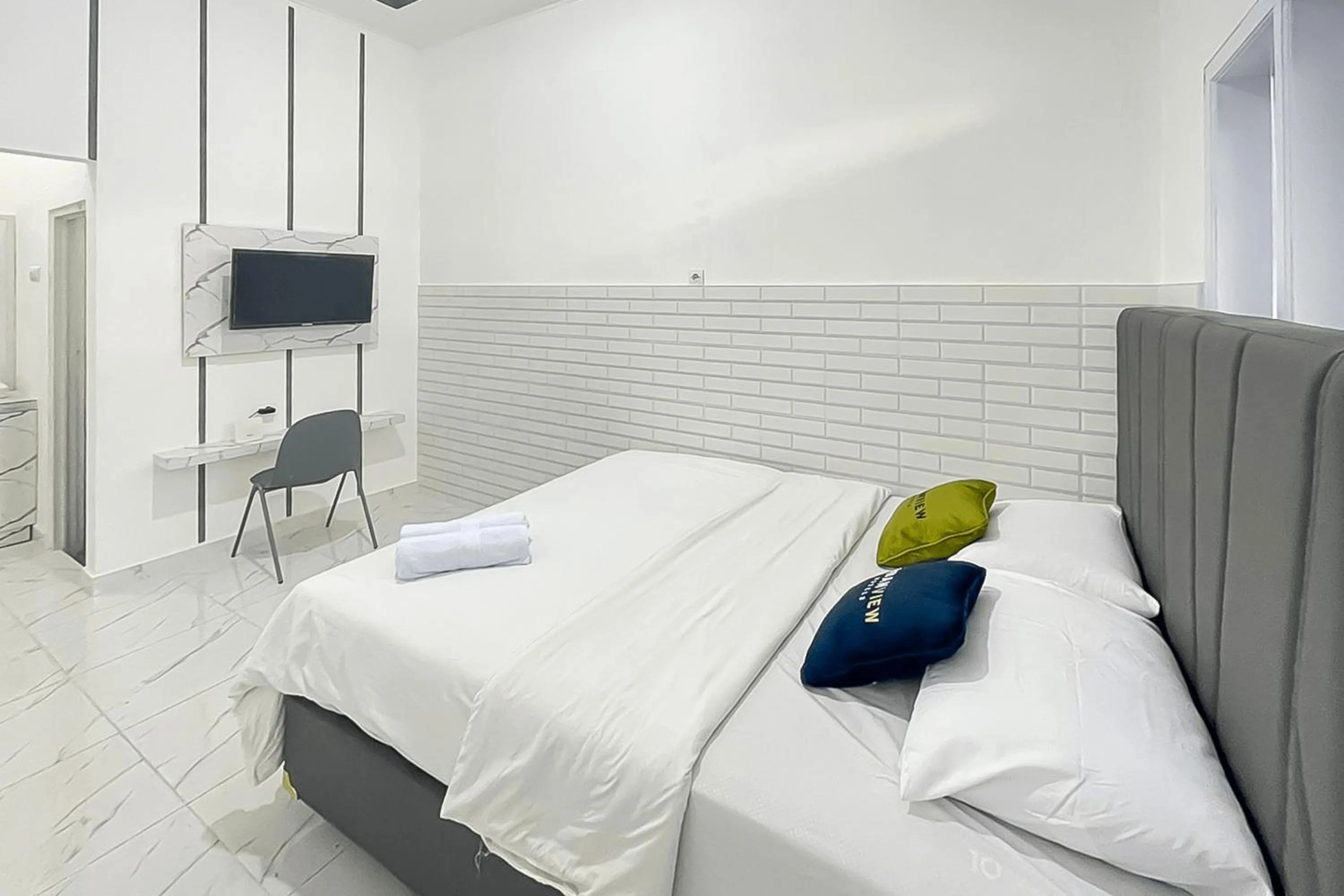 Bedroom, Bed in Urbanview Syariah Sasarengan Inn near RSUD Waled Cirebon