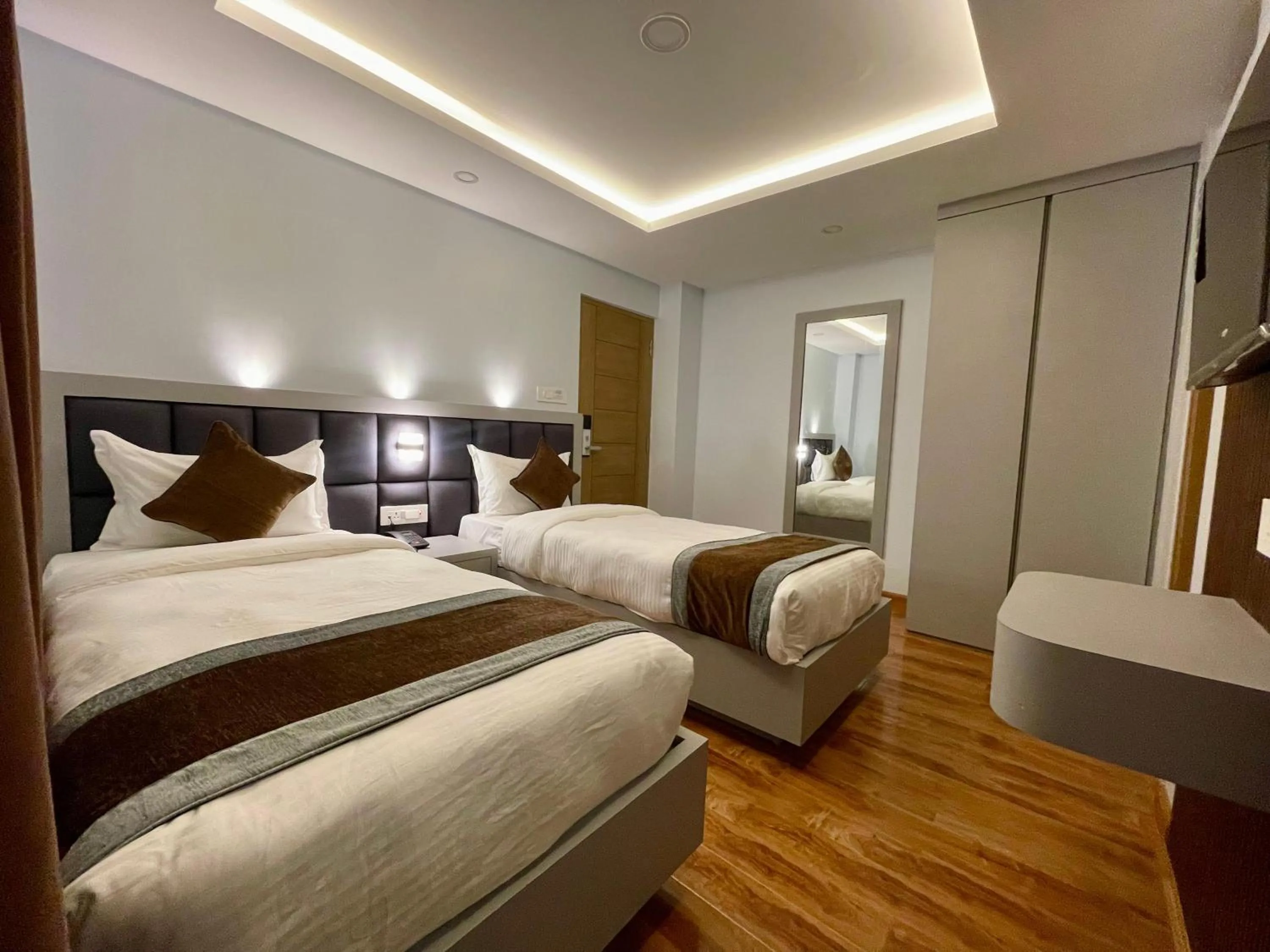 Bed in Hotel Alleyway Express