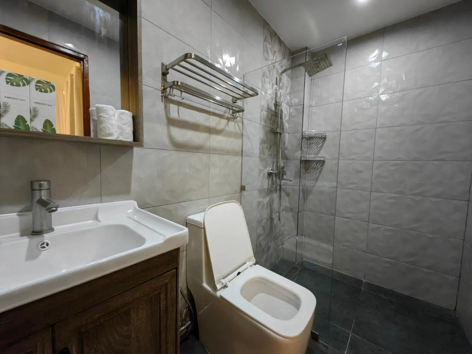 Bathroom in Dream'Star Resort Puerto Galera powered by Cocotel