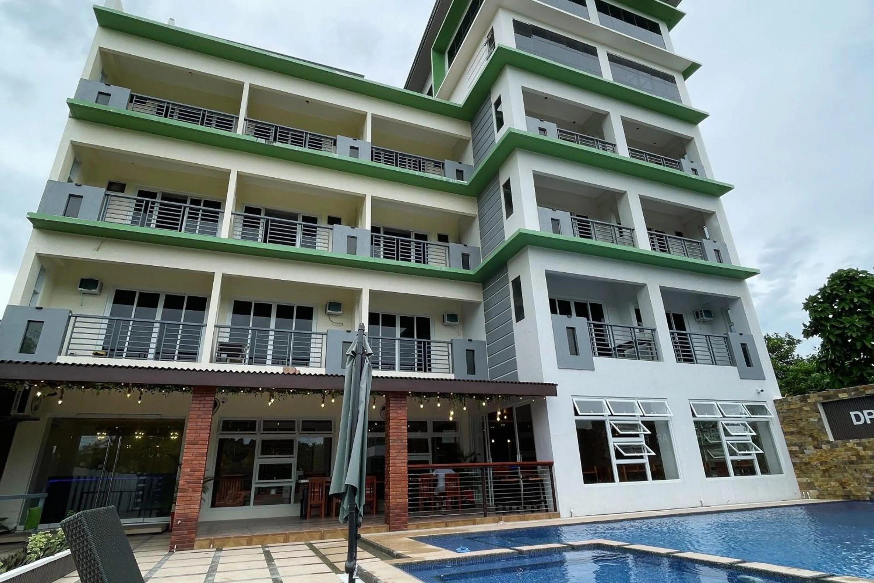 Property building in Dream'Star Resort Puerto Galera powered by Cocotel