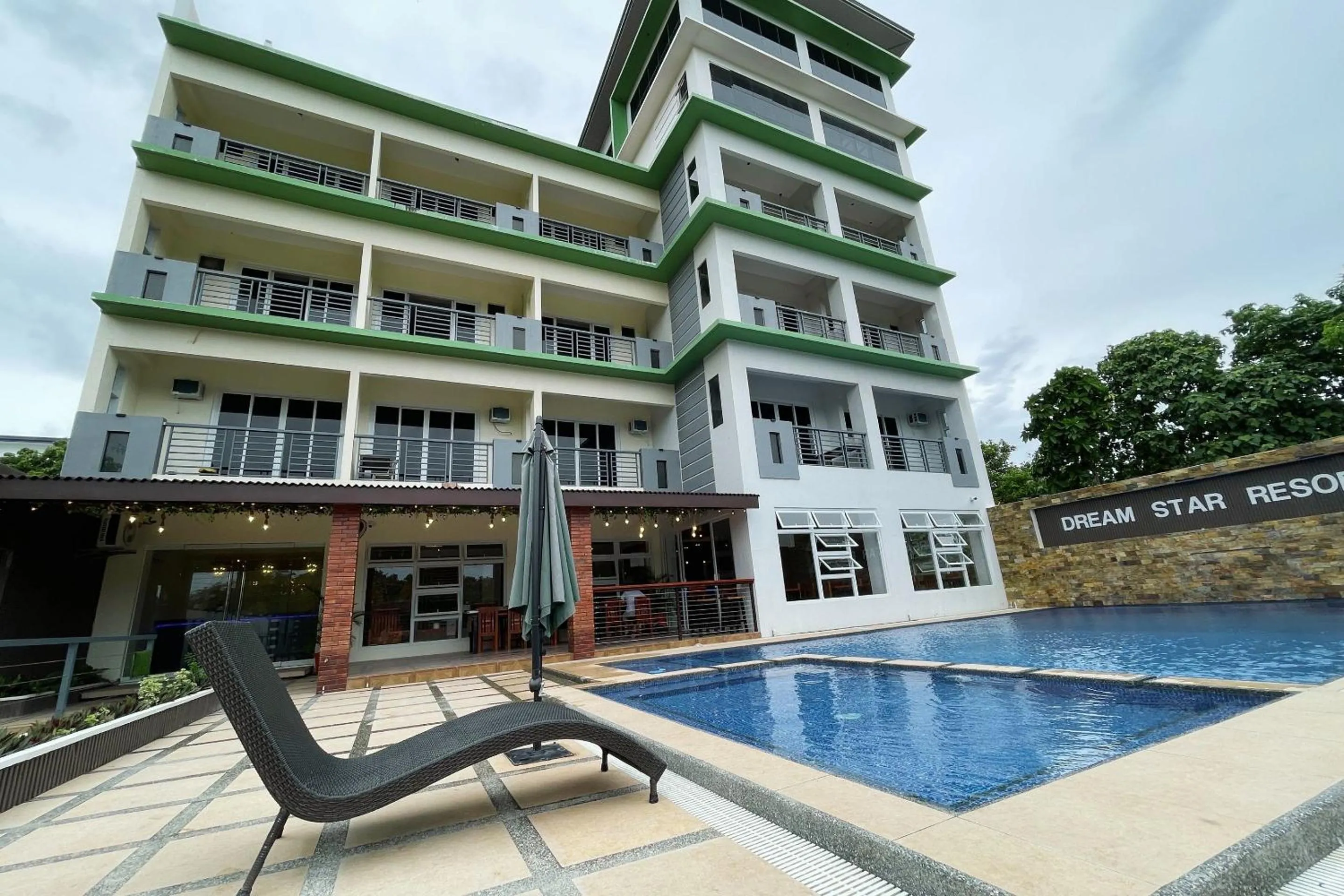 Pool view in Dream'Star Resort Puerto Galera powered by Cocotel