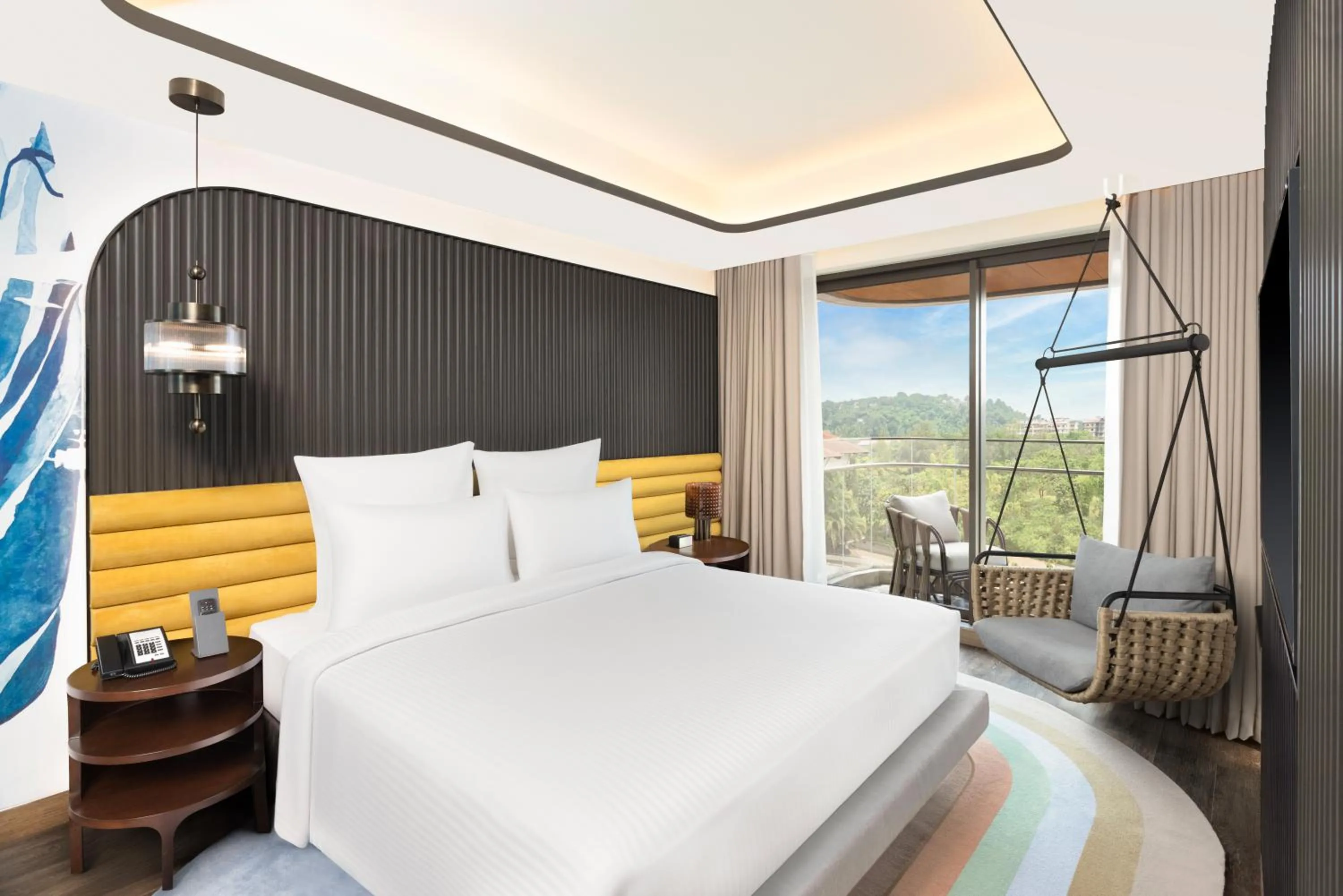 Bed in Novotel Goa Panjim