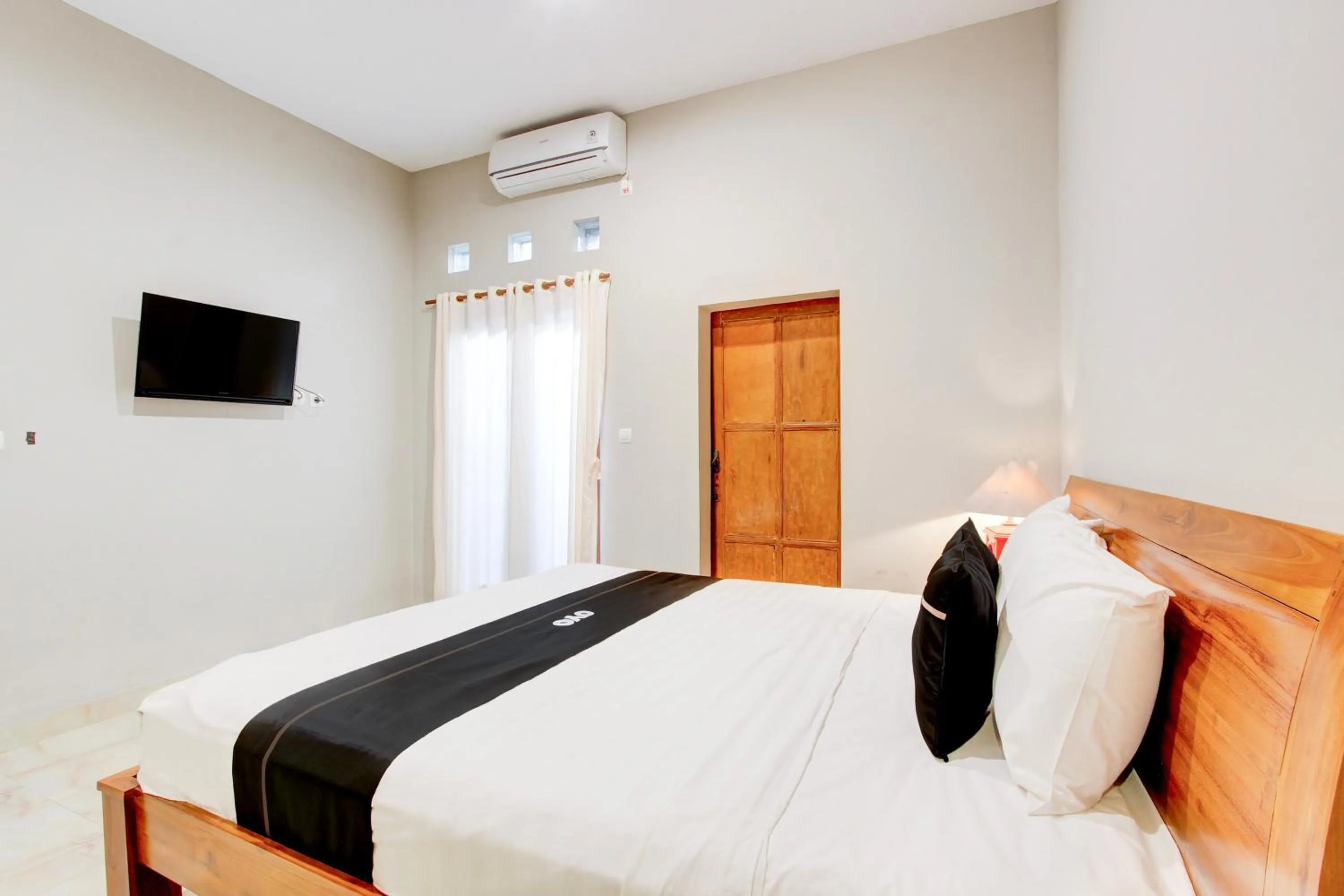 Bedroom, Bed in Capital O 94274 Homestay Balimoelih