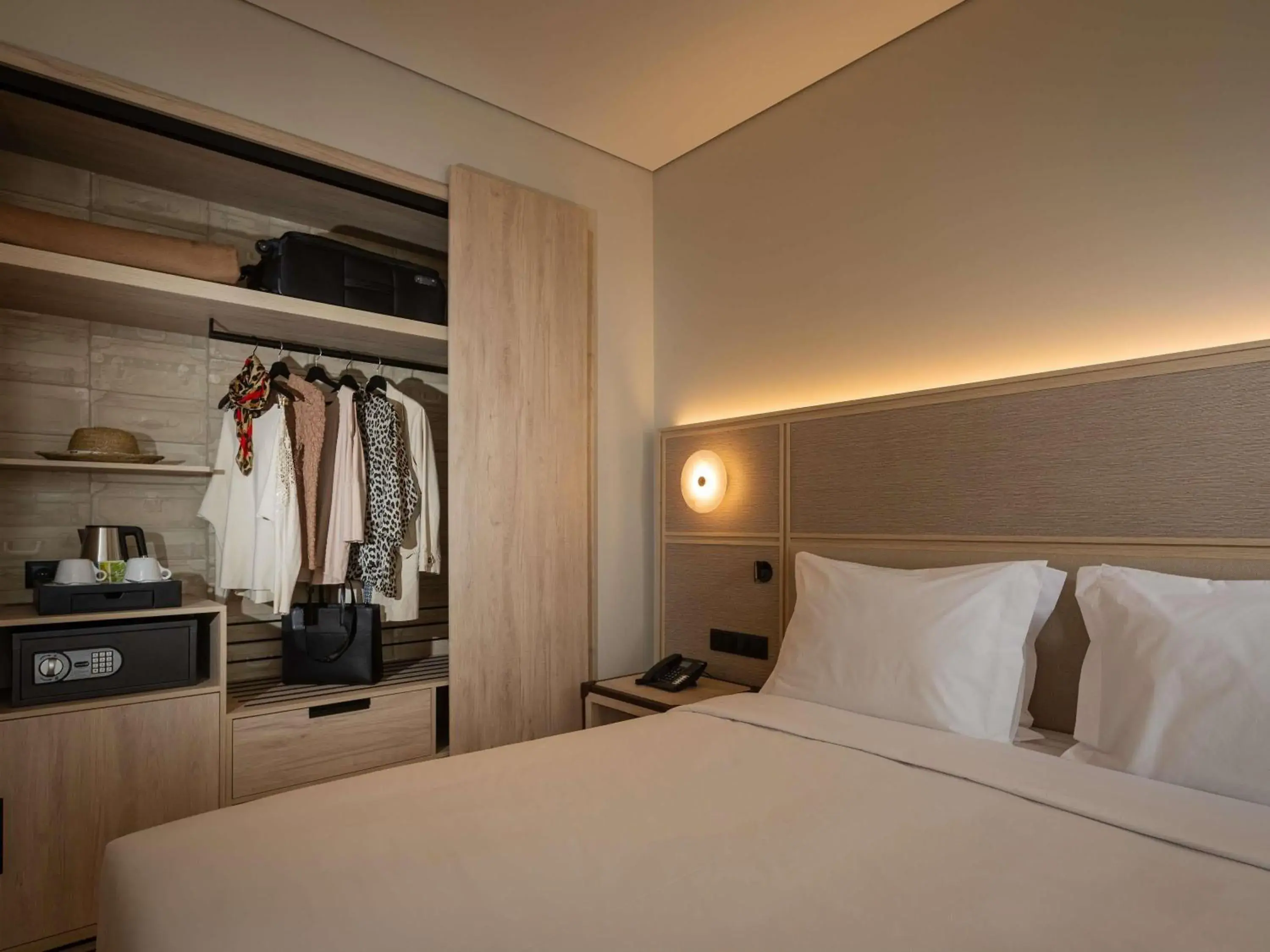 Bedroom, Bed in Mercure Ponta Delgada Azores Bedroom, Bed in Mercure Ponta Delgada Azores