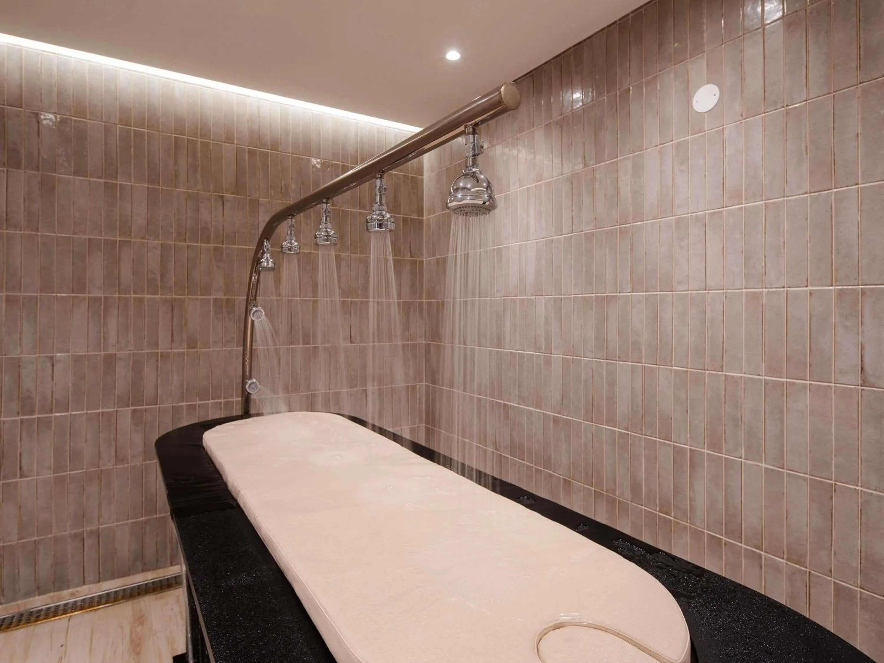Spa and wellness centre/facilities in Mercure Ponta Delgada Azores