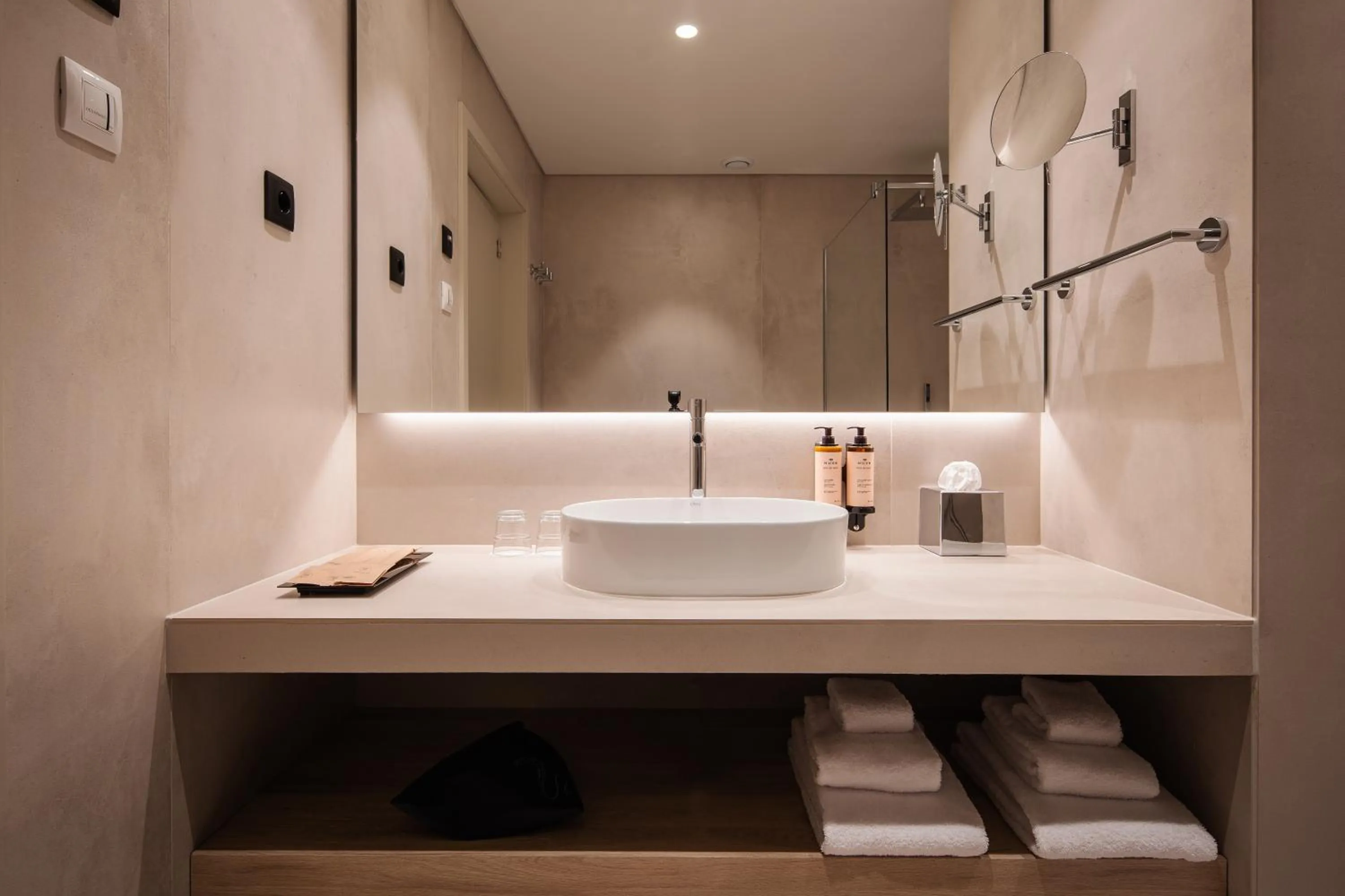 Bathroom in Mercure Ponta Delgada Azores