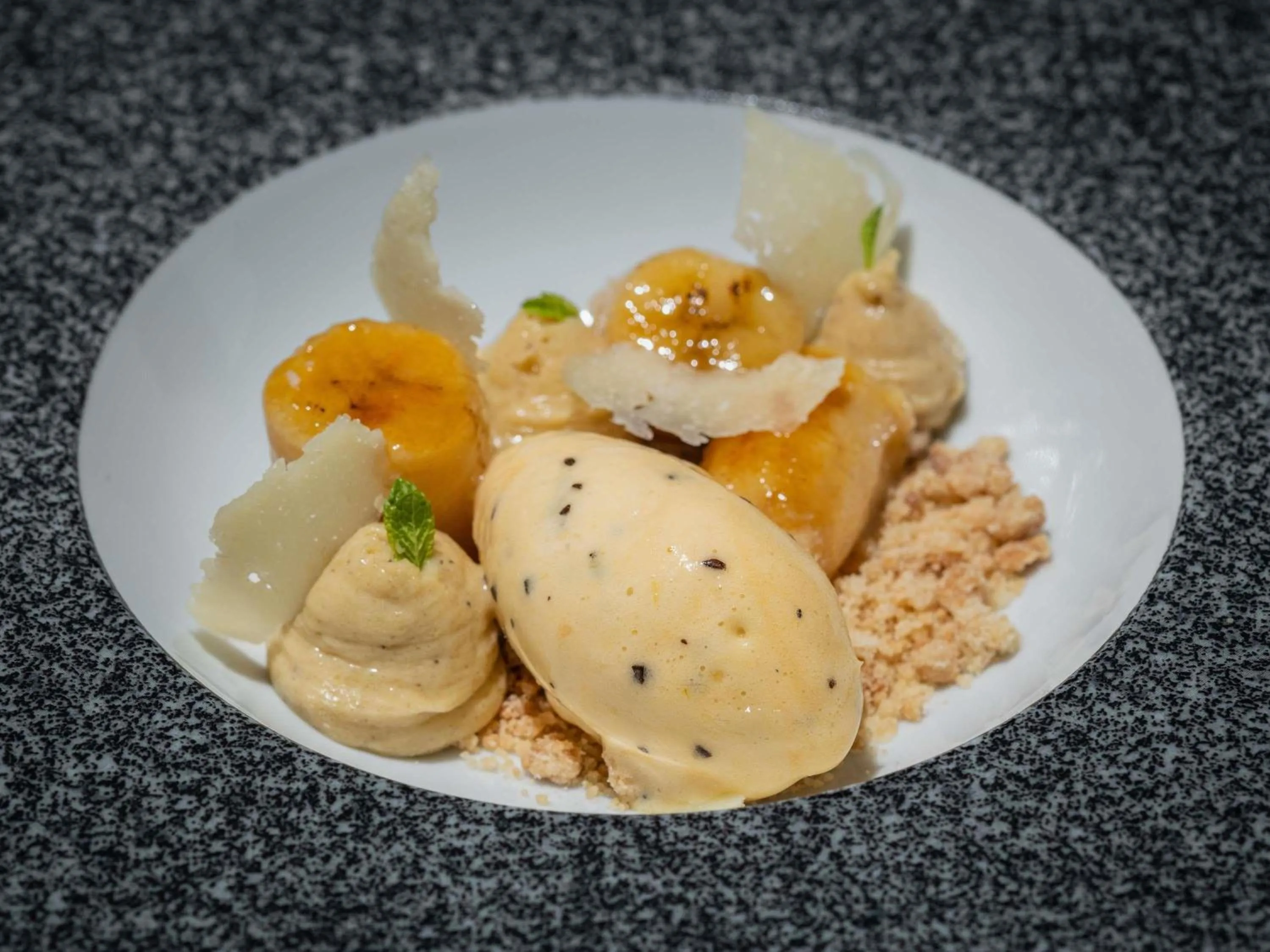 Lounge or bar in Mercure Ponta Delgada Azores