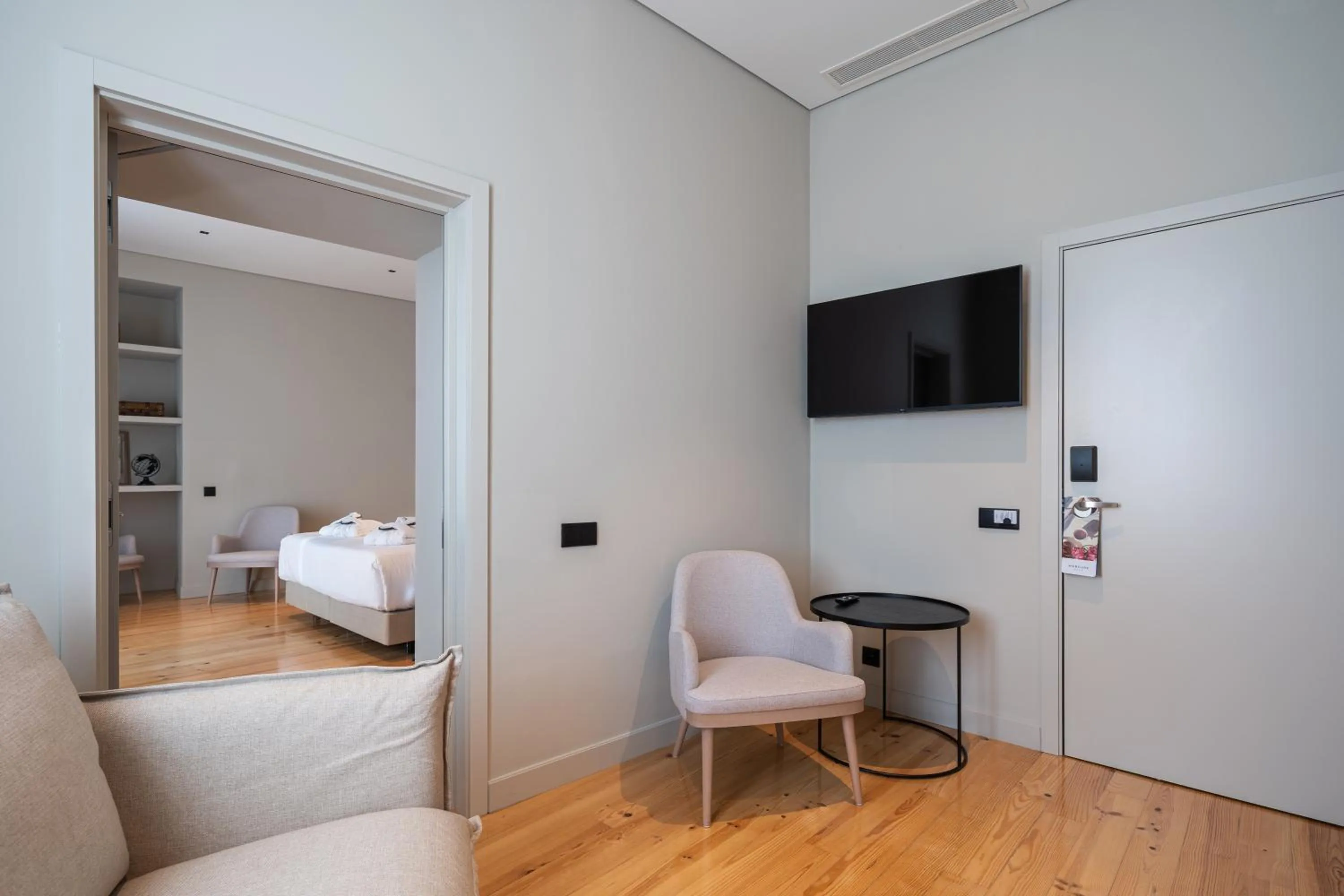 Seating area, Bed in Mercure Ponta Delgada Azores