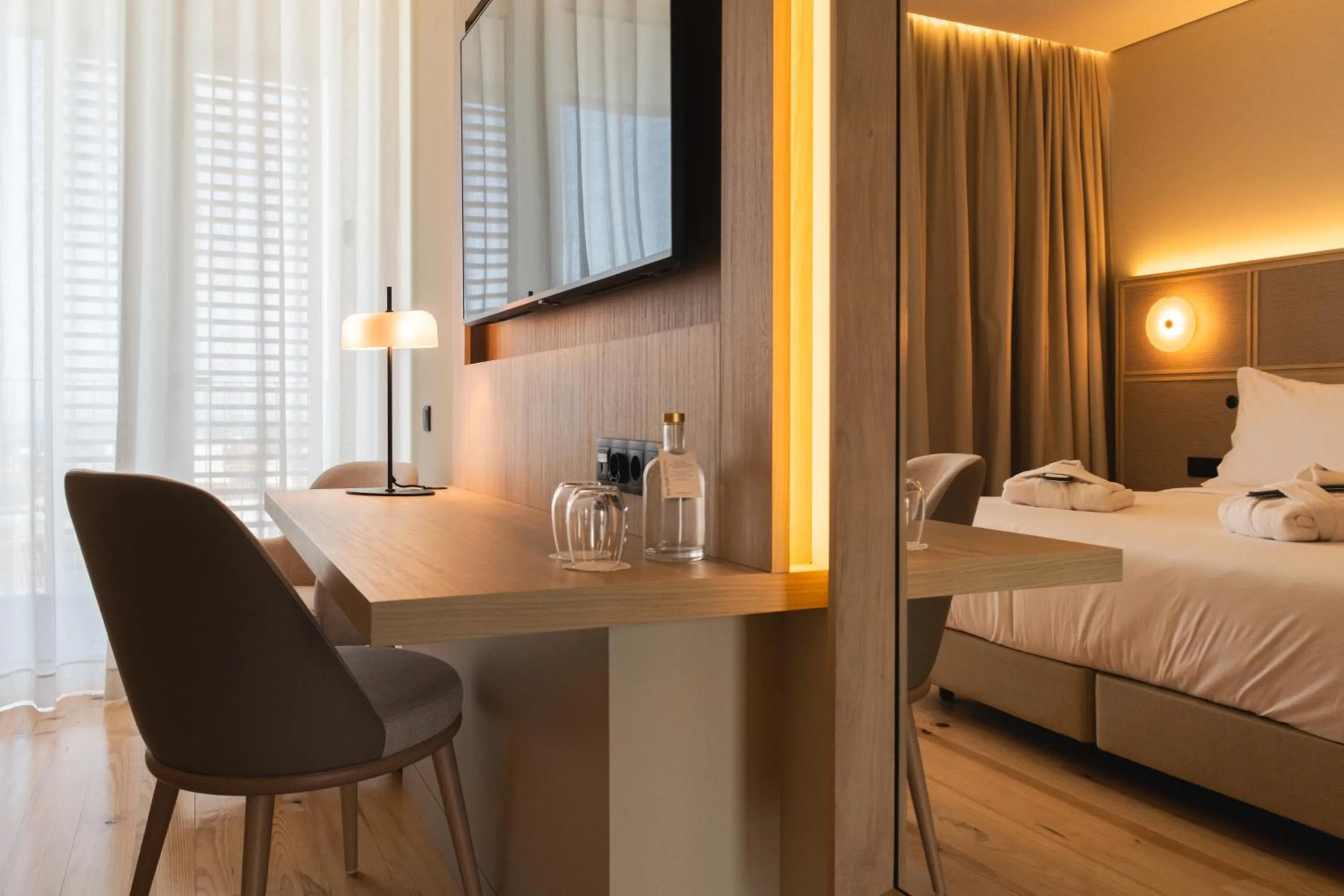 Bedroom, Bed in Mercure Ponta Delgada Azores