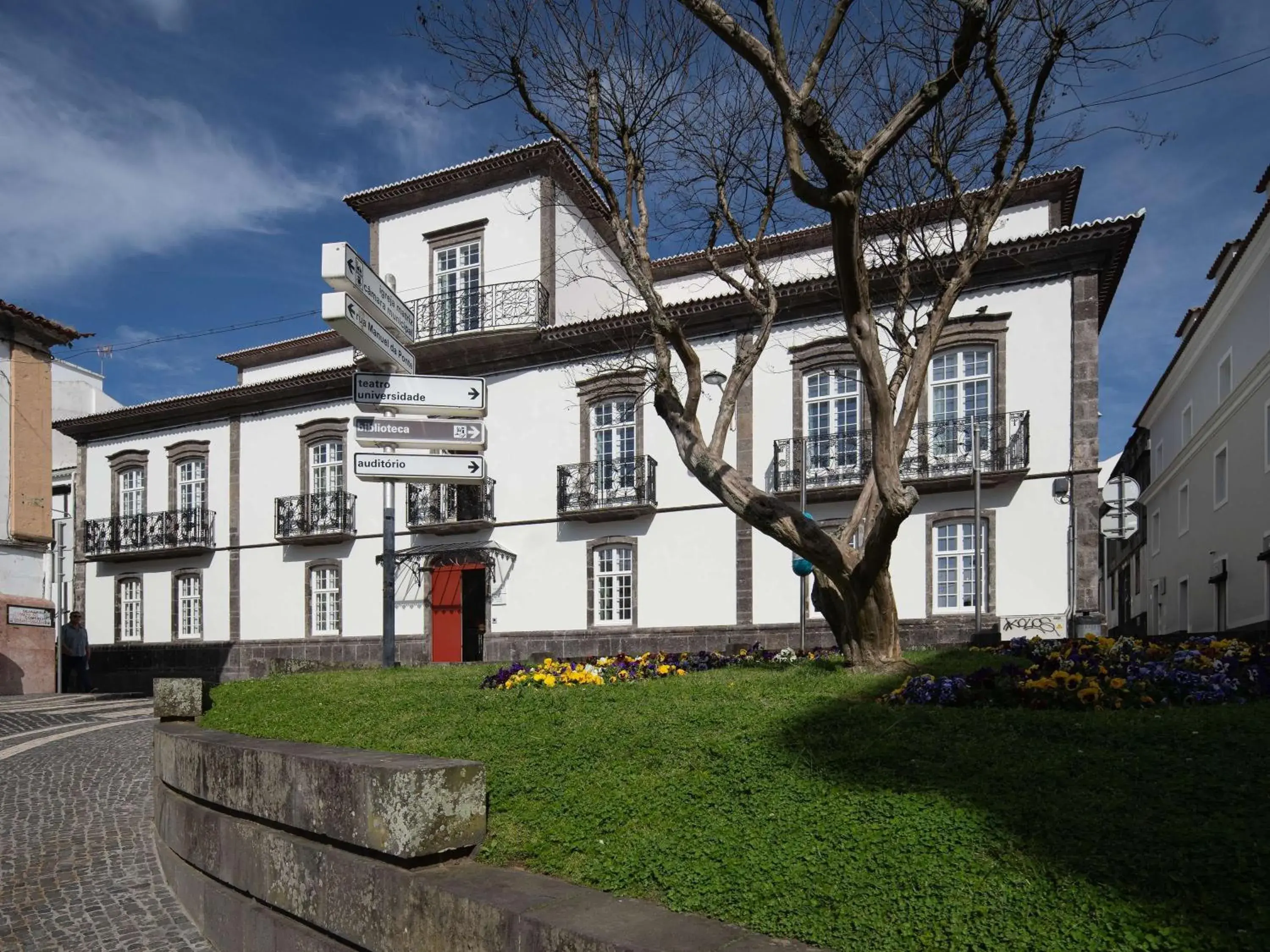 Property building in Mercure Ponta Delgada Azores Property building in Mercure Ponta Delgada Azores