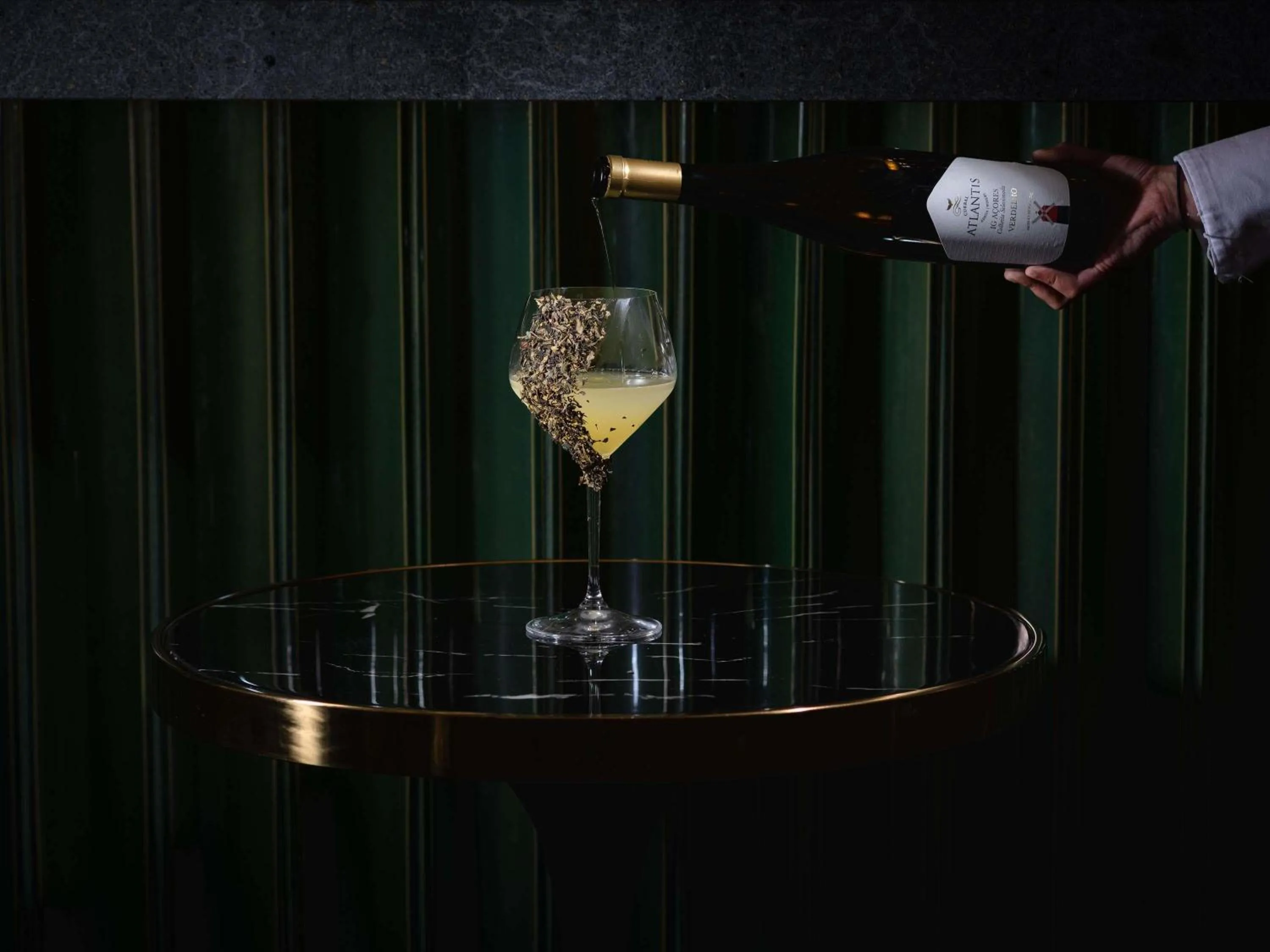 Lounge or bar in Mercure Ponta Delgada Azores