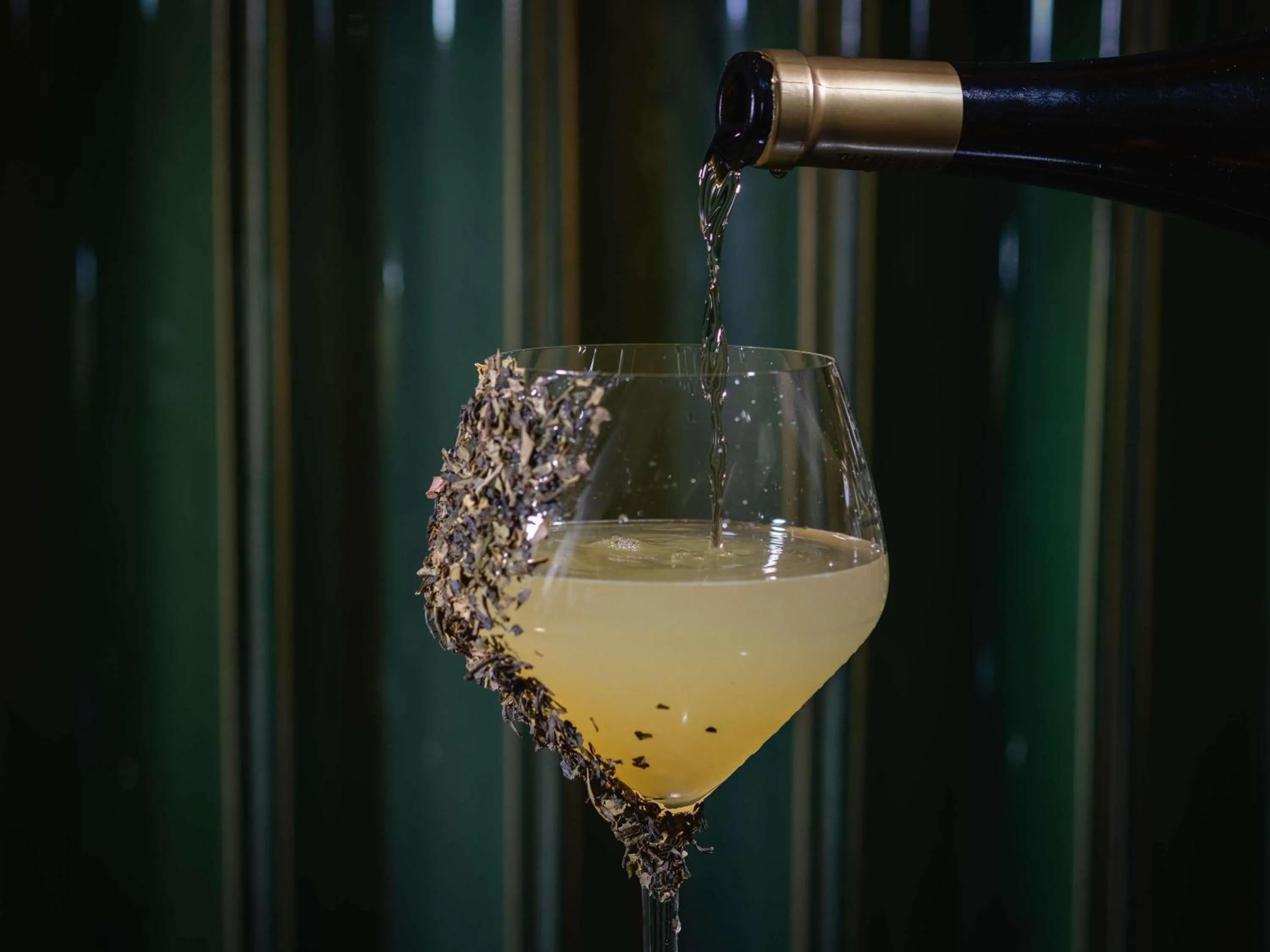 Lounge or bar in Mercure Ponta Delgada Azores