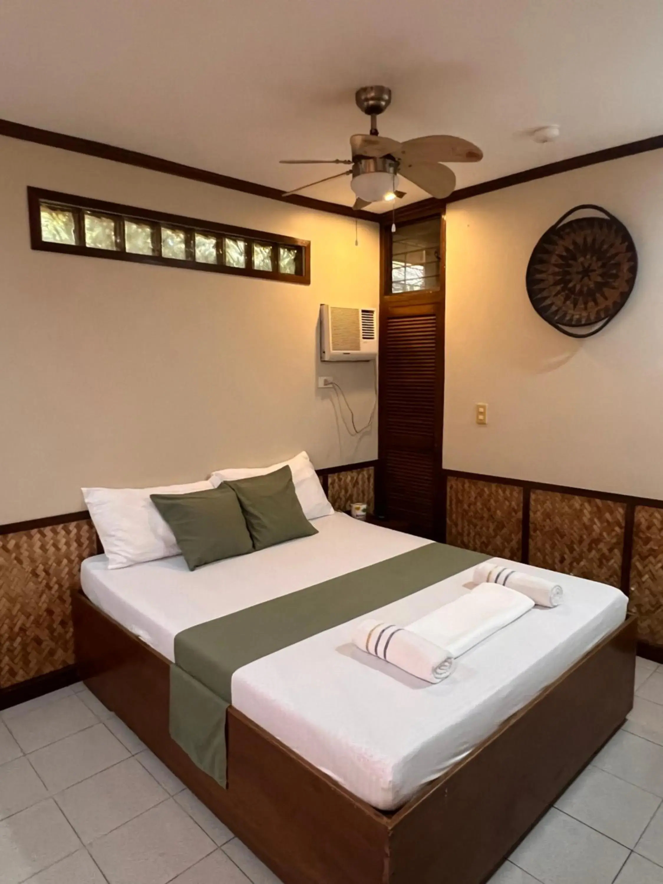 Mendelluke Suites Mendelluke Suites