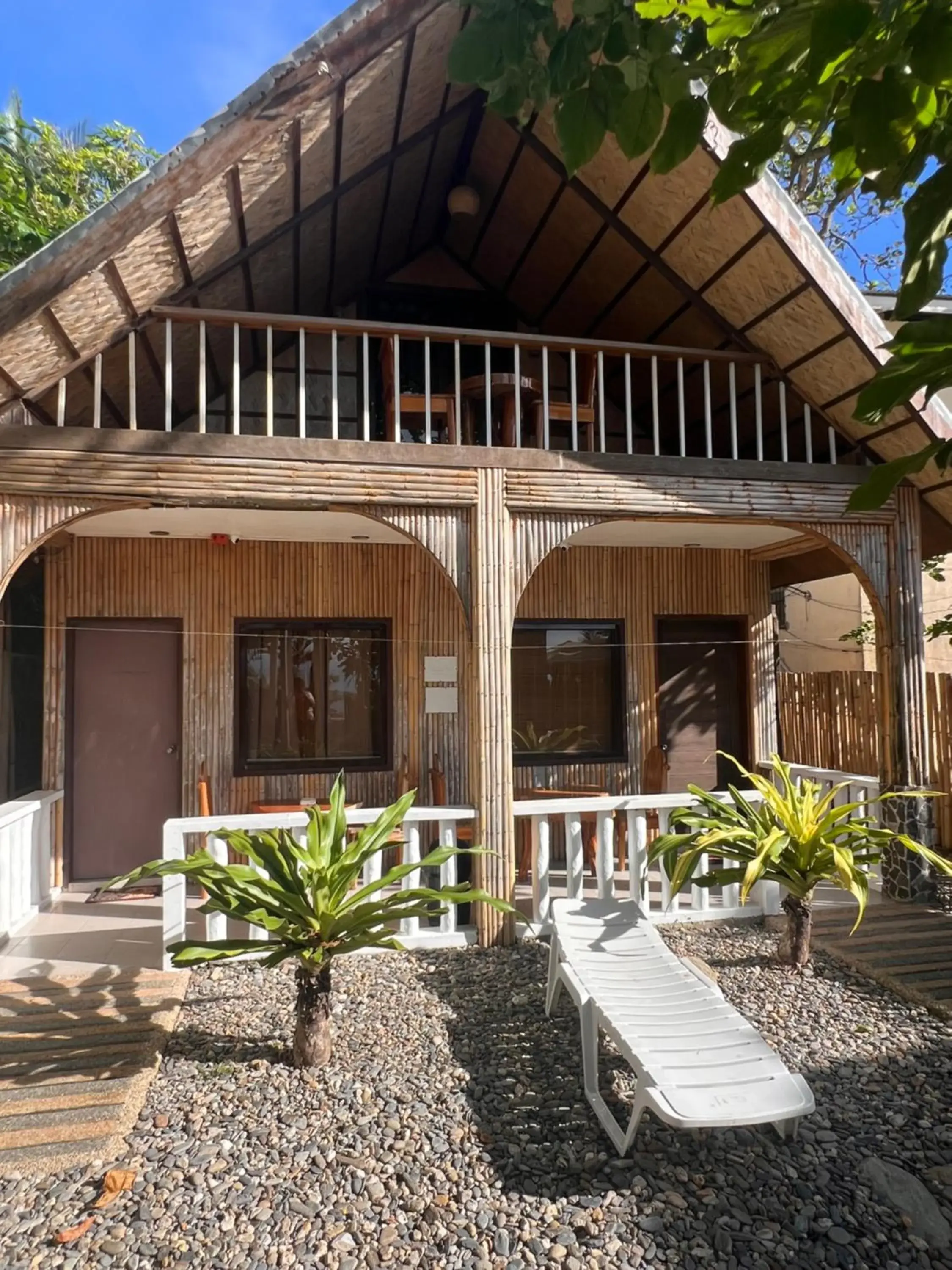 Property building in Mendelluke Suites Property building in Mendelluke Suites