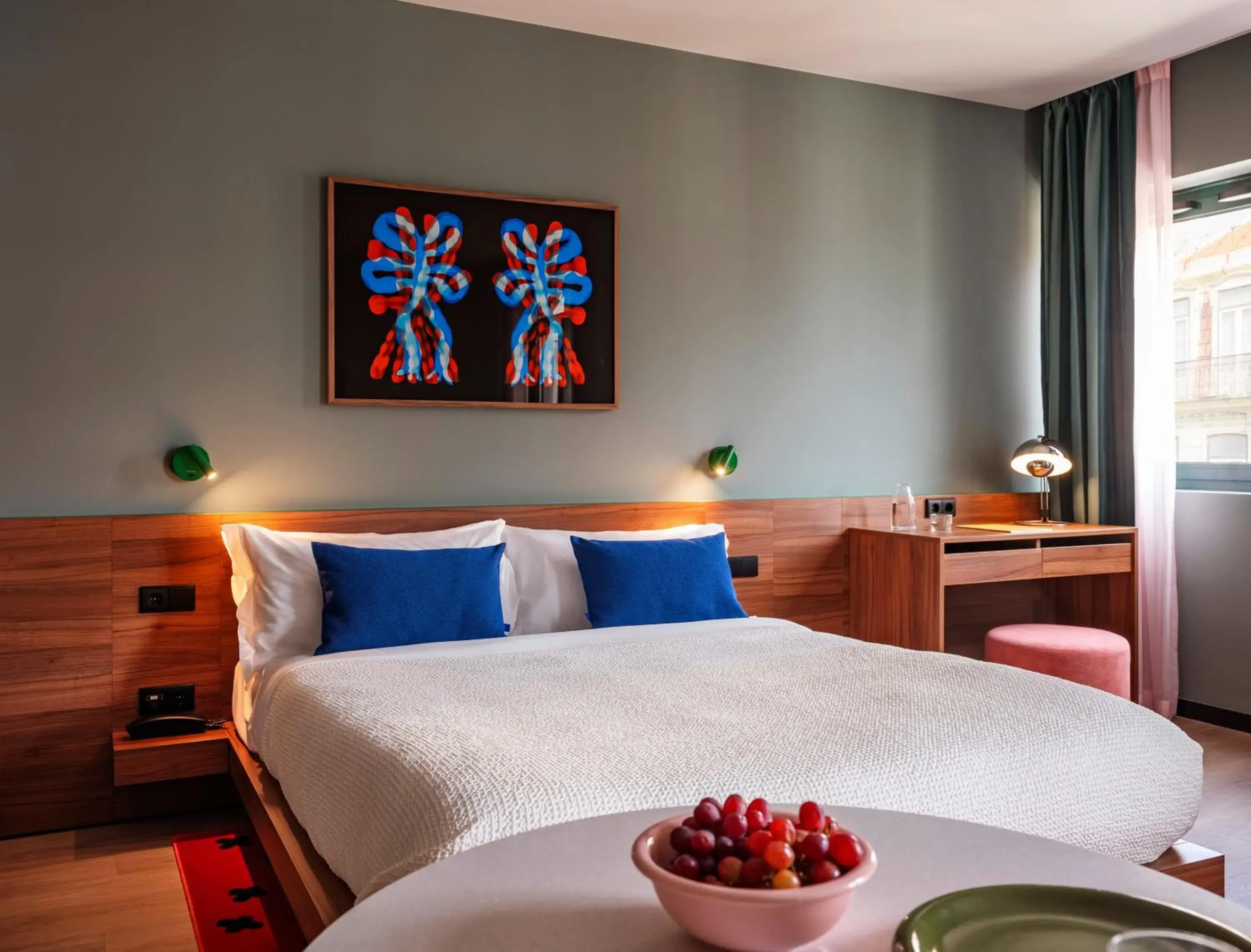 Extra Large Studio with Kitchenette in Numa Lisbon Anjos Extra Large Studio with Kitchenette in Numa Lisbon Anjos