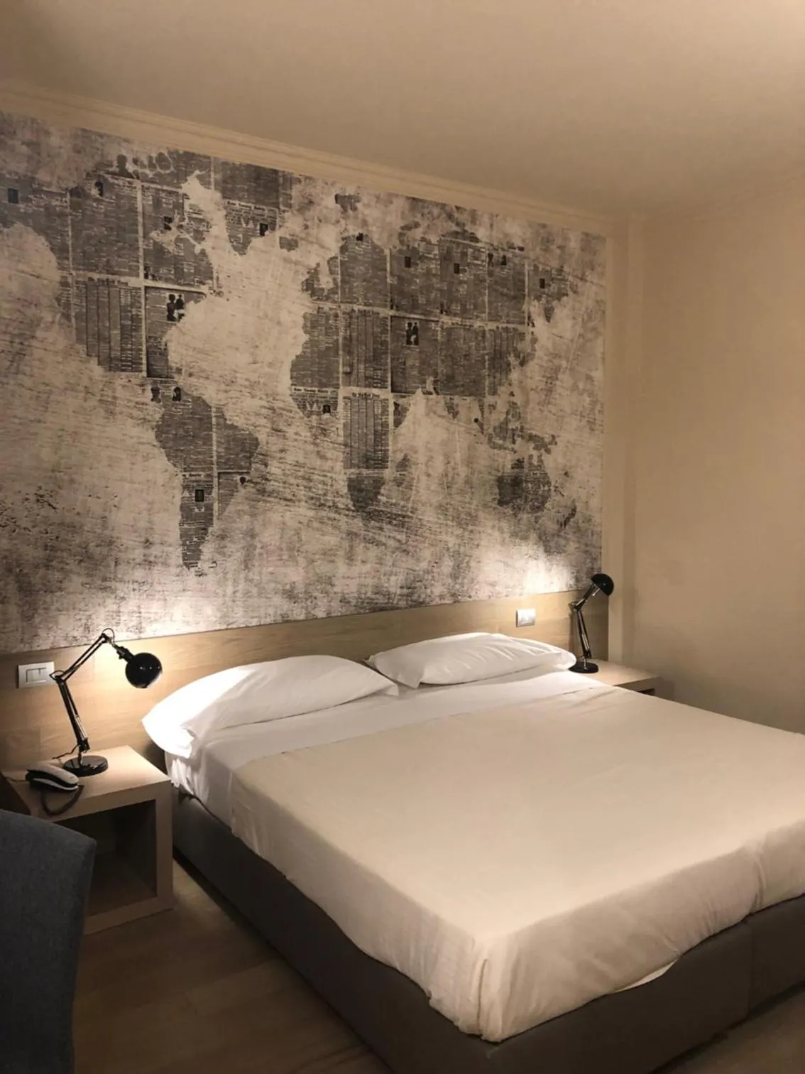 Bed in Albergo Tre Pozzi