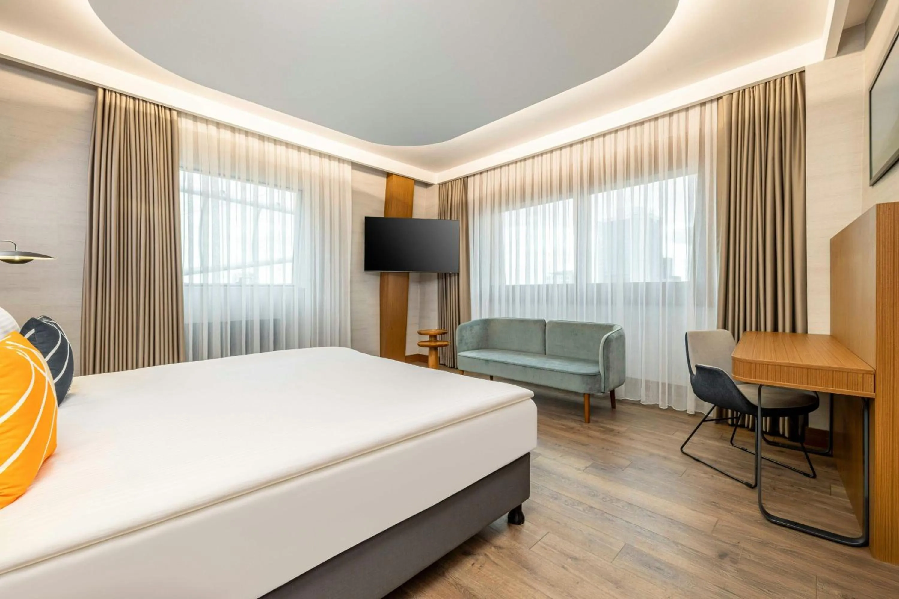Bedroom, Bed in Four Points Flex by Sheraton Ankara Cukurambar