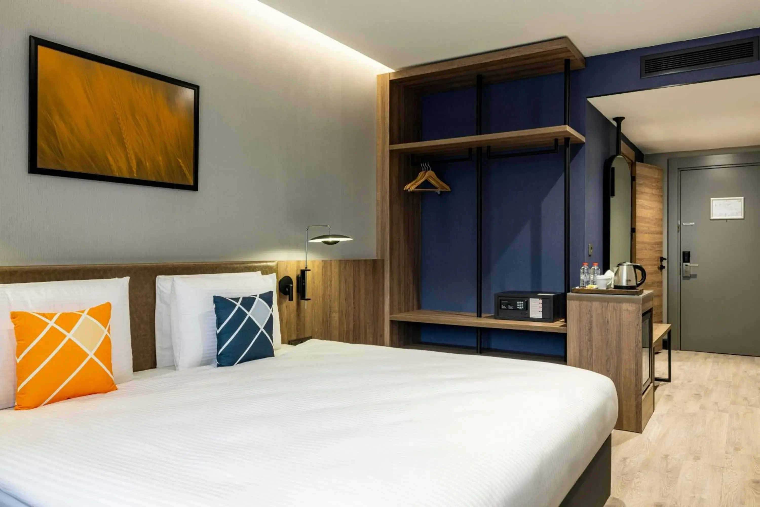 Photo of the whole room, Bed in Four Points Flex by Sheraton Ankara Cukurambar Photo of the whole room, Bed in Four Points Flex by Sheraton Ankara Cukurambar