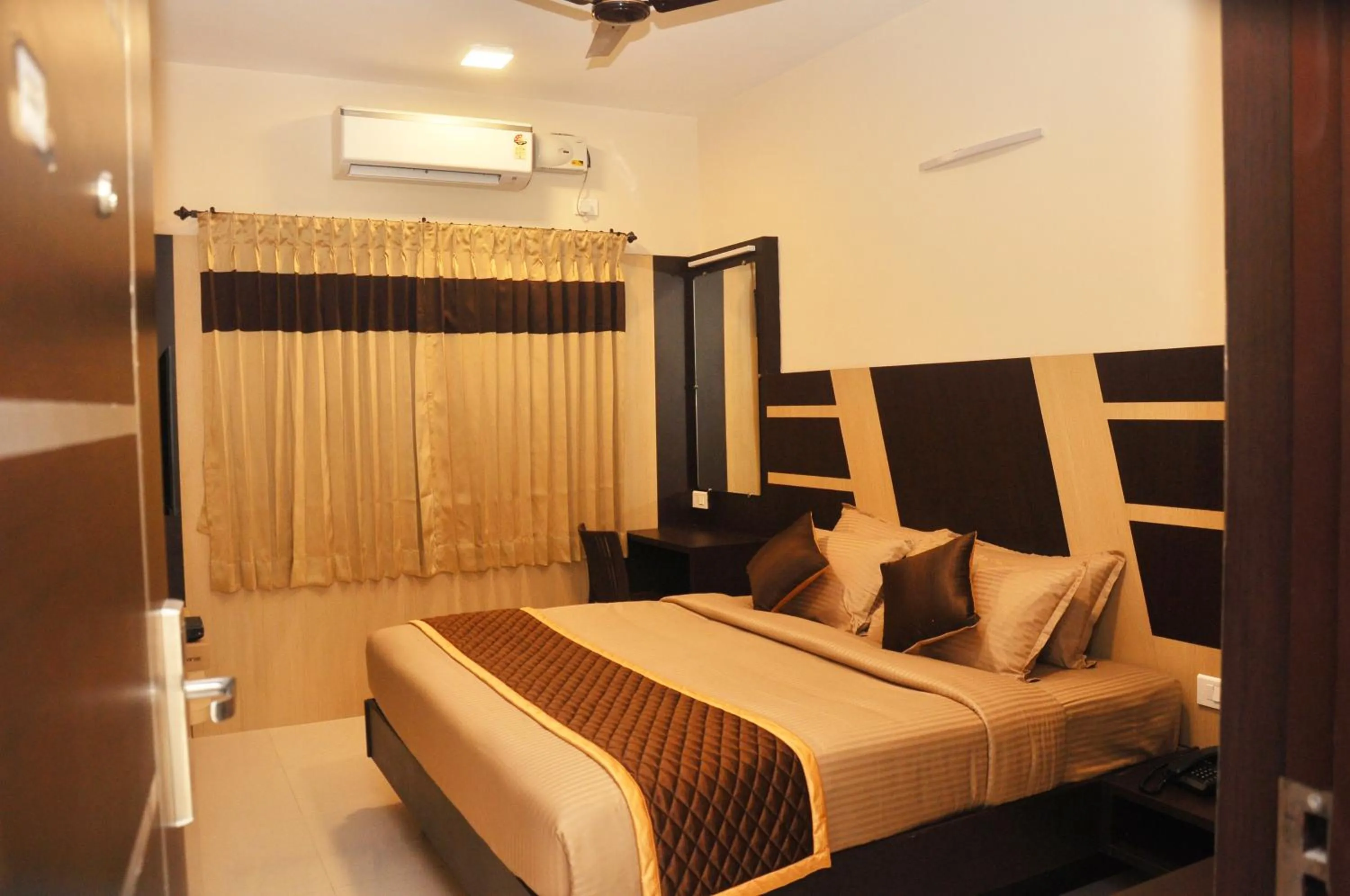 Bedroom, Bed in Harikrishna Park