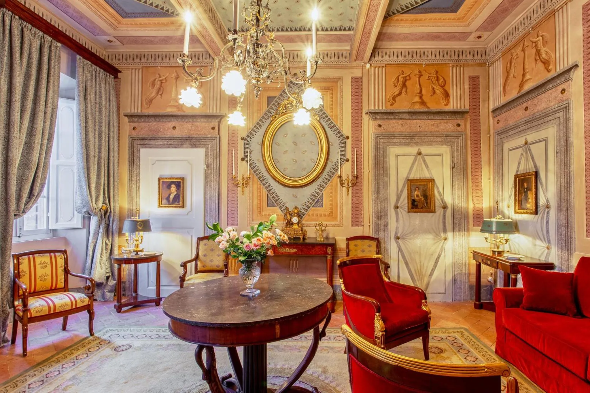 Living room in Palazzo Nobile di San Donato - Historic Experience