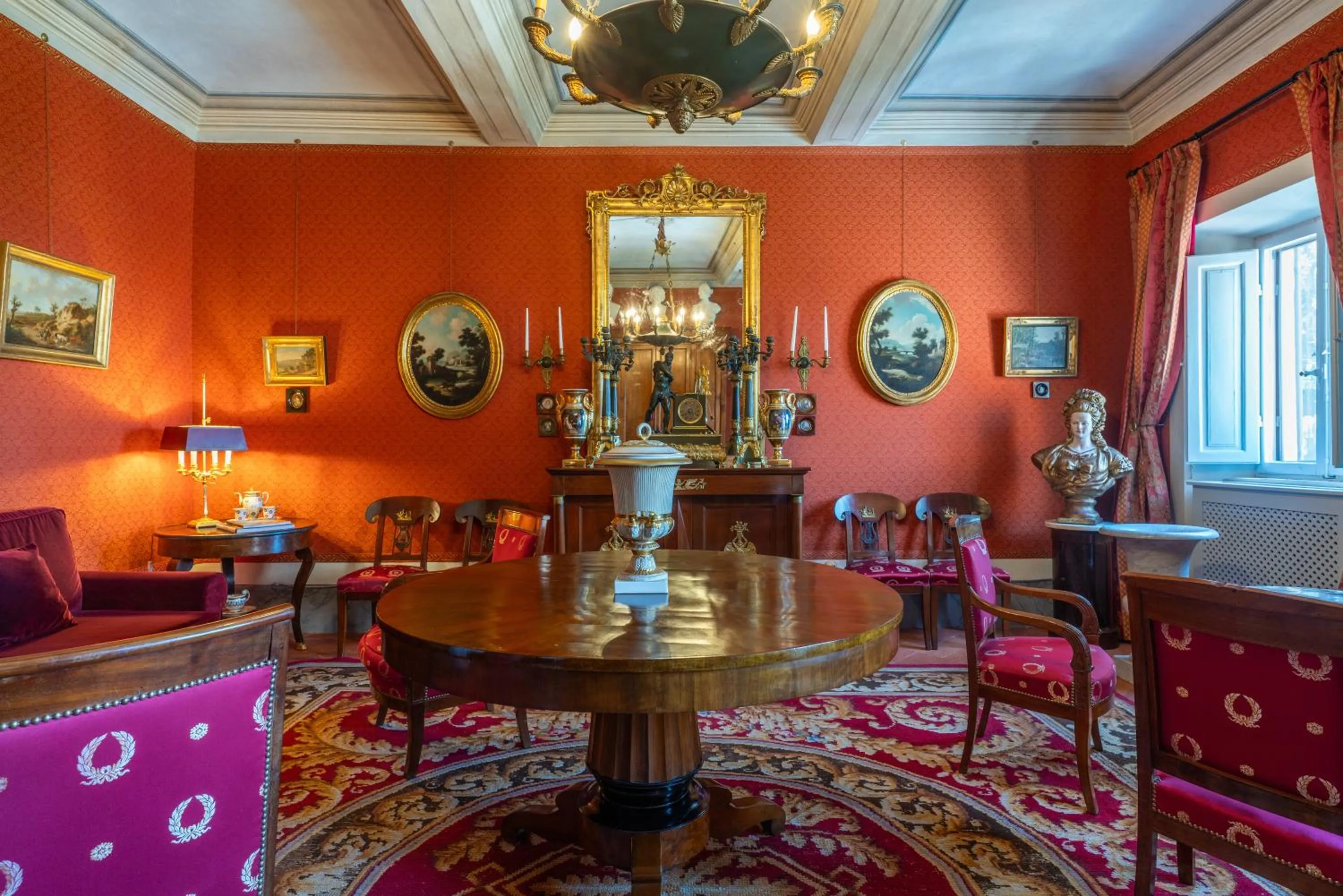 Living room in Palazzo Nobile di San Donato - Historic Experience