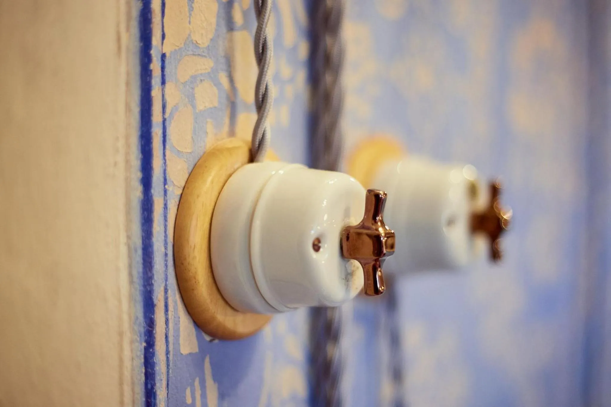 Decorative detail in Palazzo Nobile di San Donato - Historic Experience