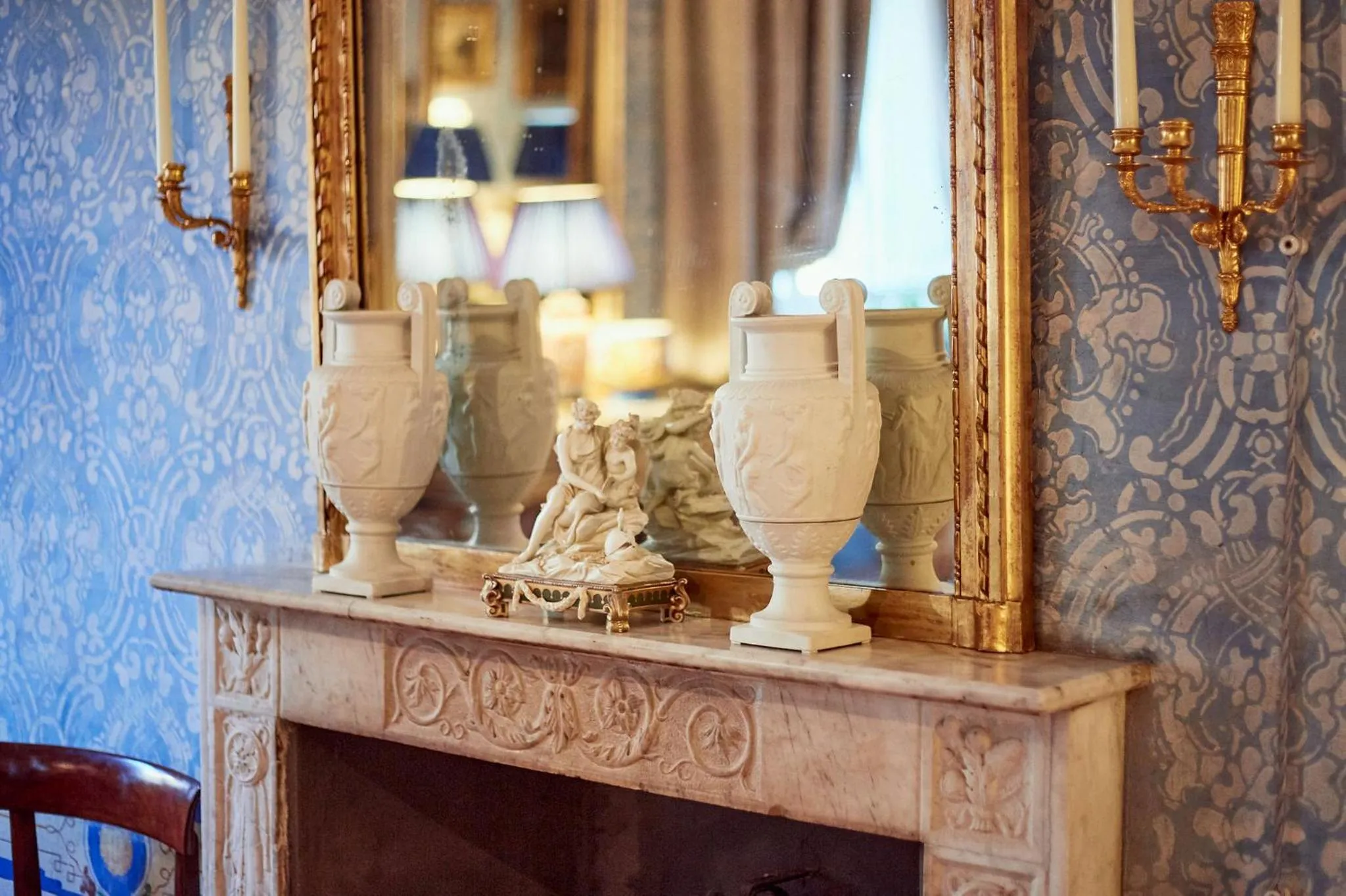 Decorative detail in Palazzo Nobile di San Donato - Historic Experience