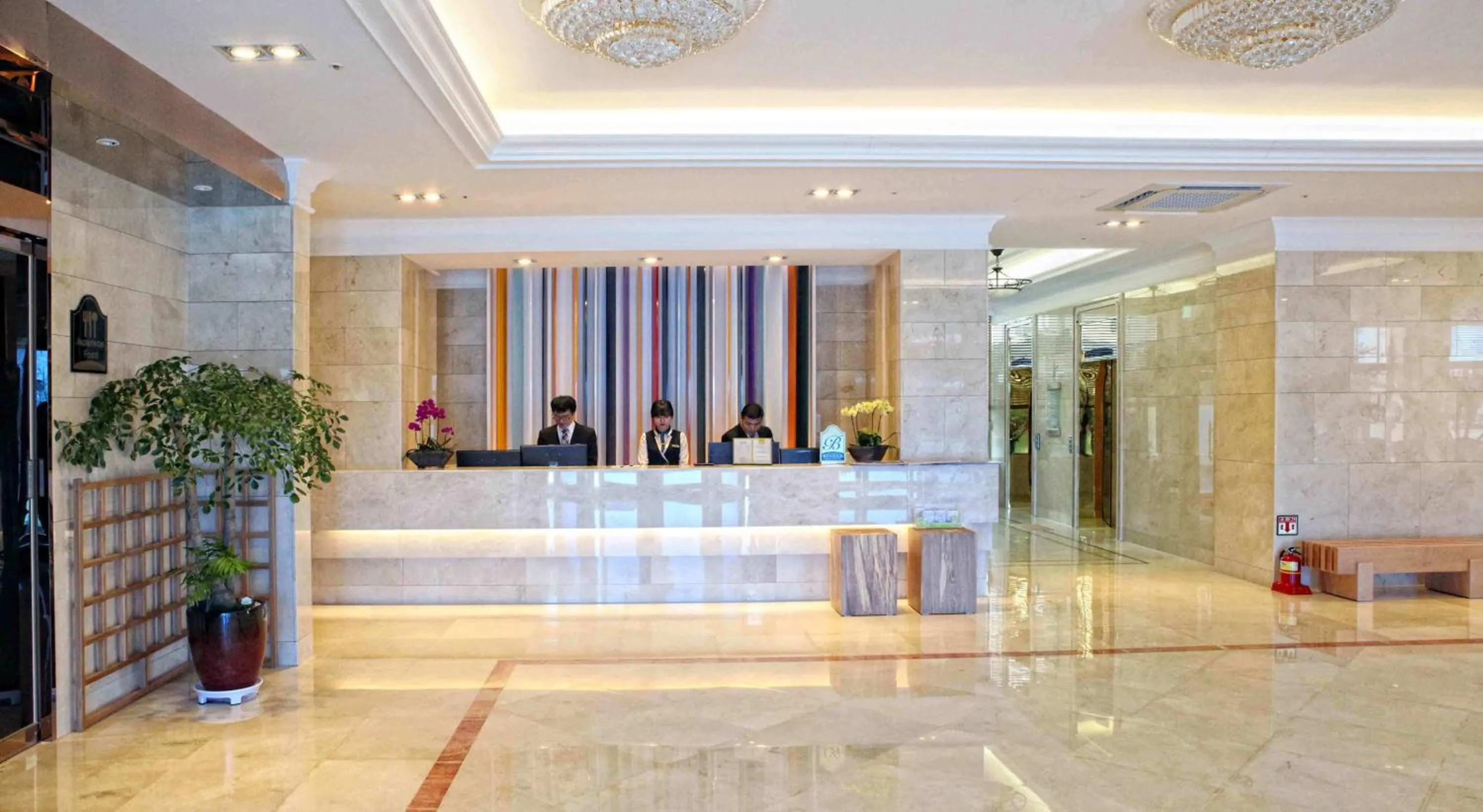 Lobby or reception in Fontana Beach Hotel