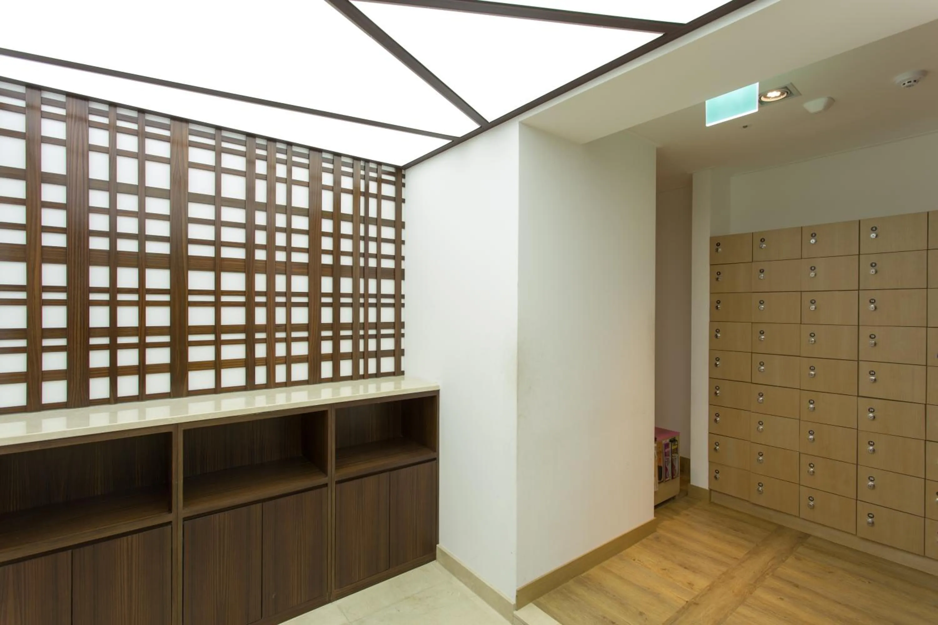 Decorative detail in Fontana Beach Hotel