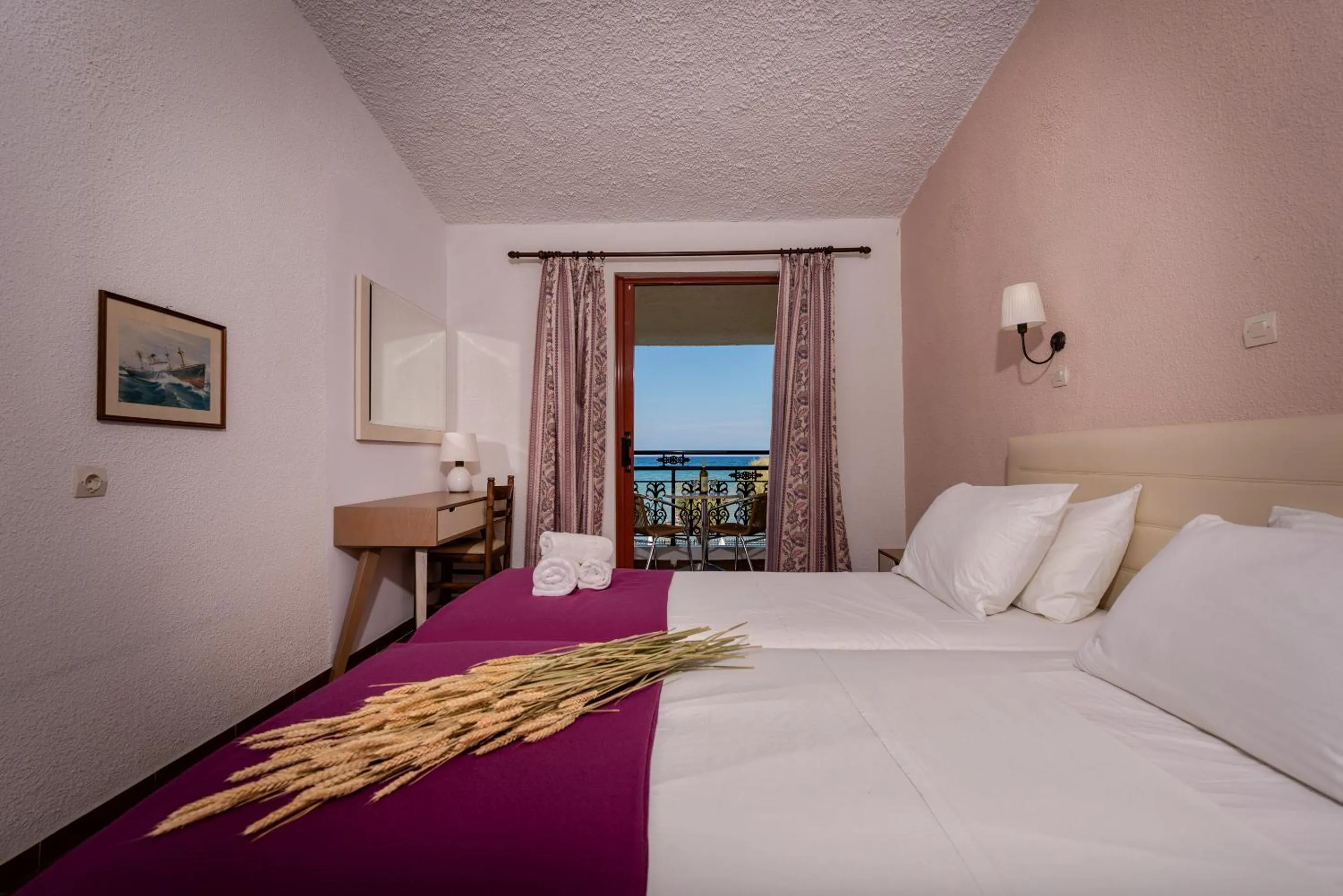 Bed in Iliessa Beach Hotel