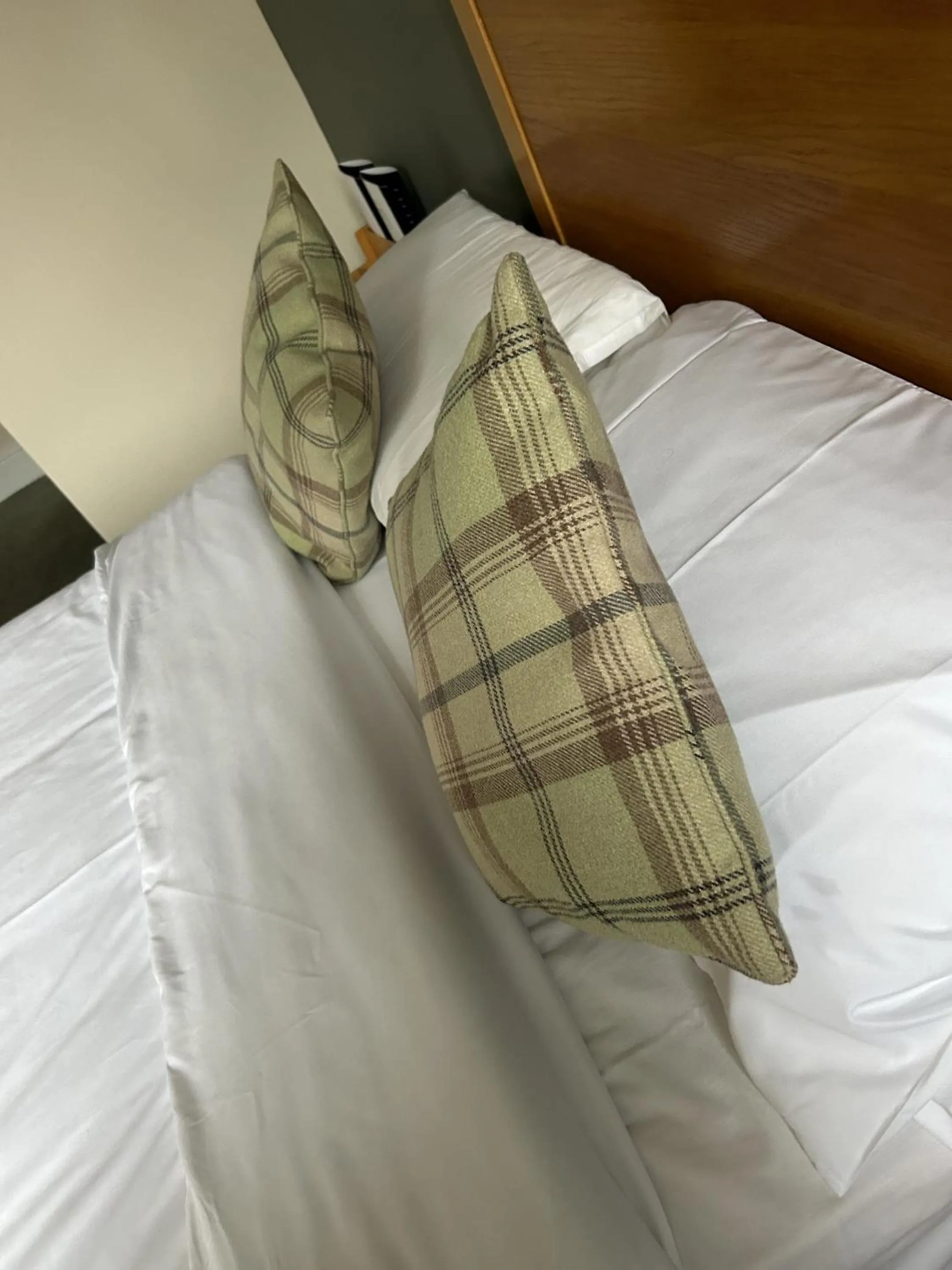 Bedroom, Bed in The Bridge Hotel