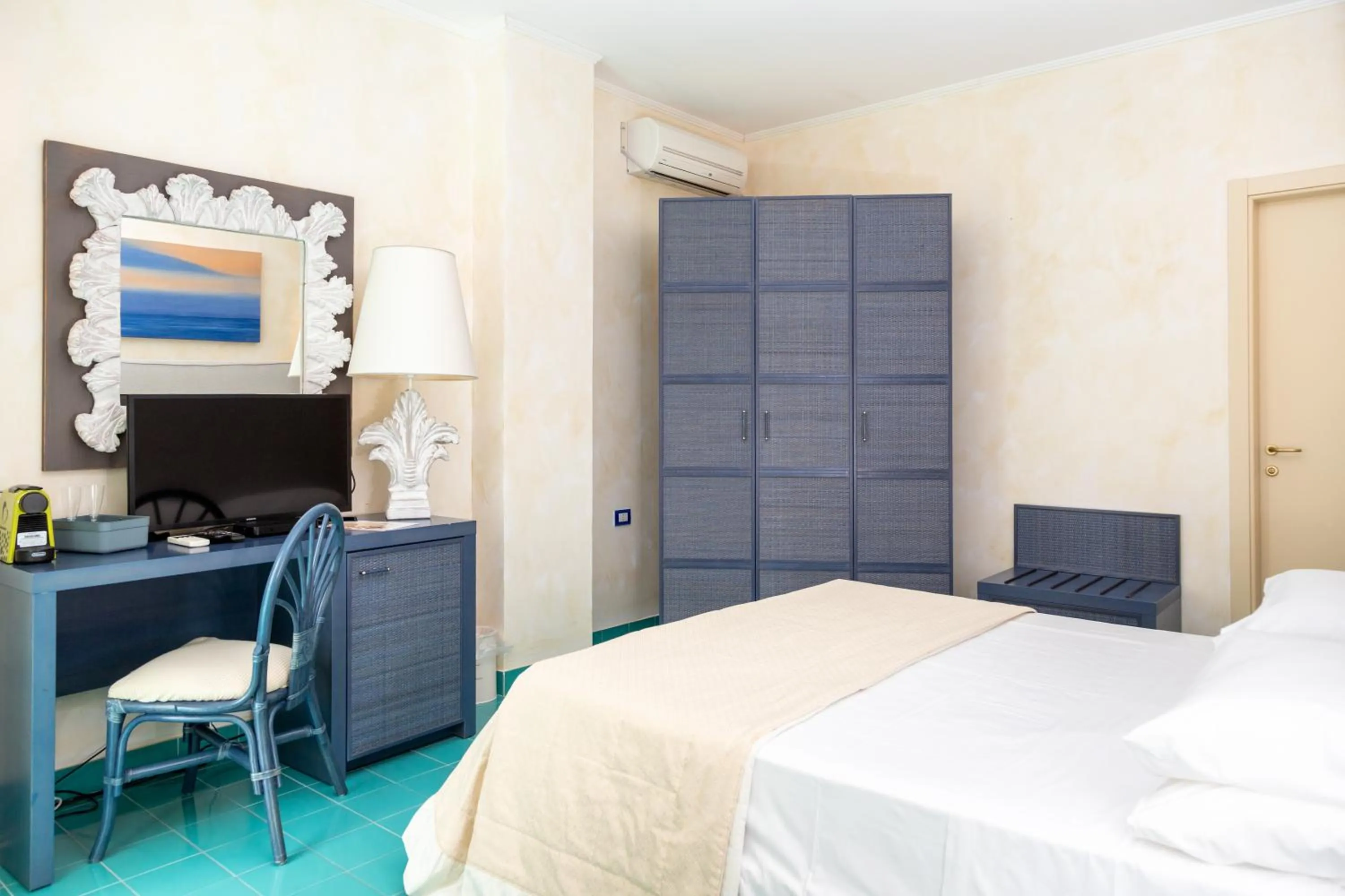 Double Room in AH Premium Baia dei Faraglioni