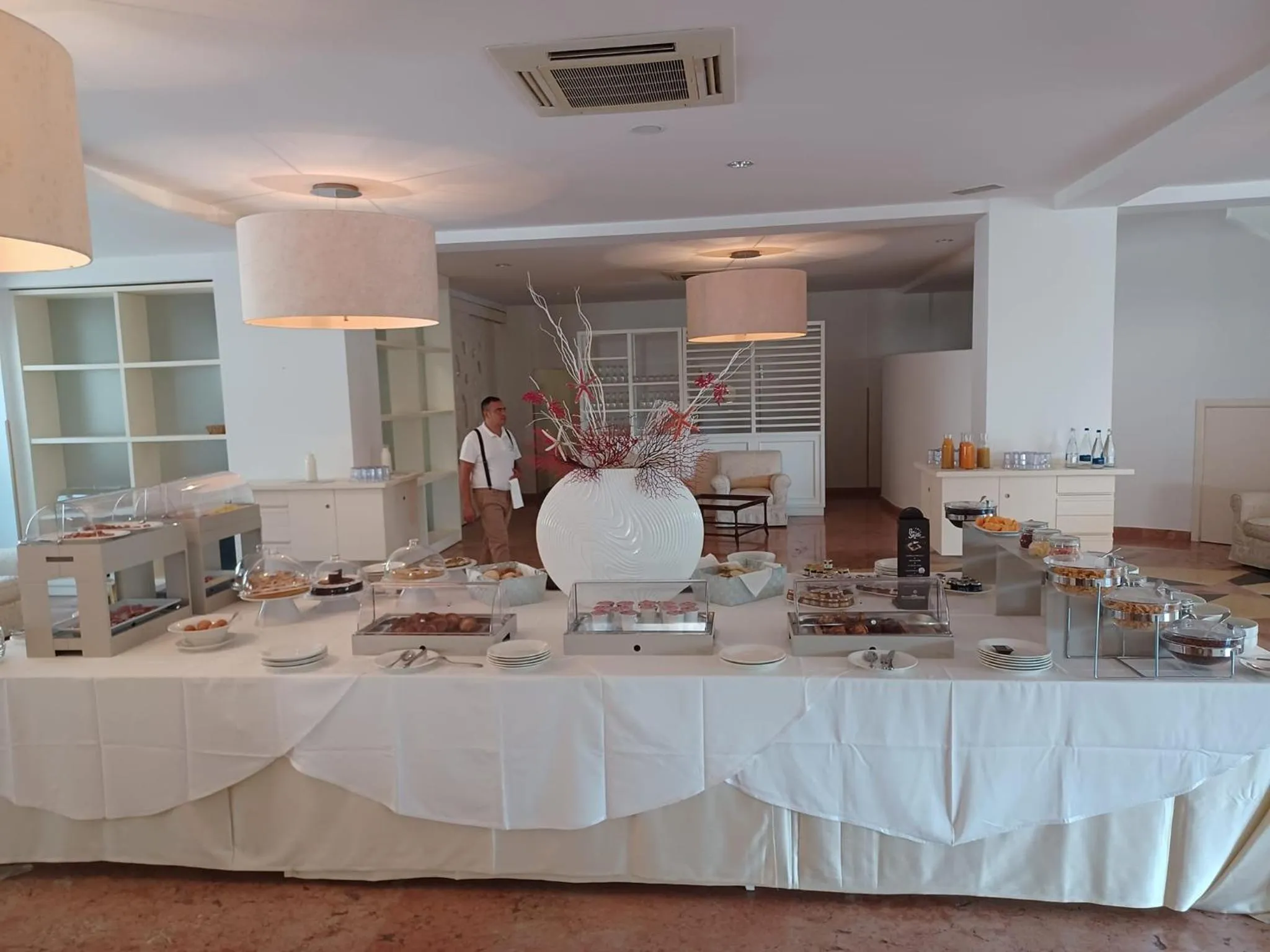 Breakfast in AH Premium Baia dei Faraglioni