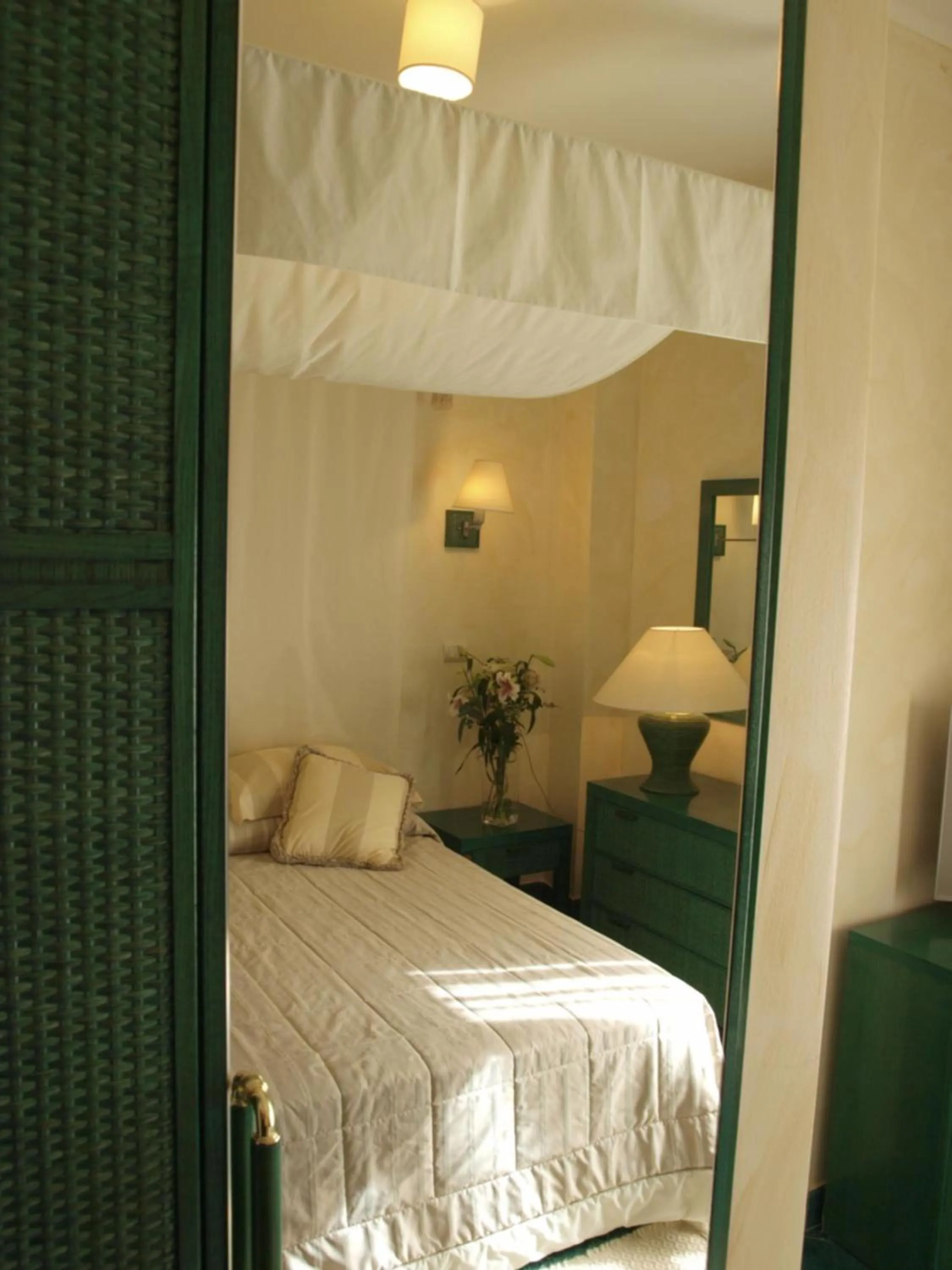Photo of the whole room, Bed in AH Premium Baia dei Faraglioni