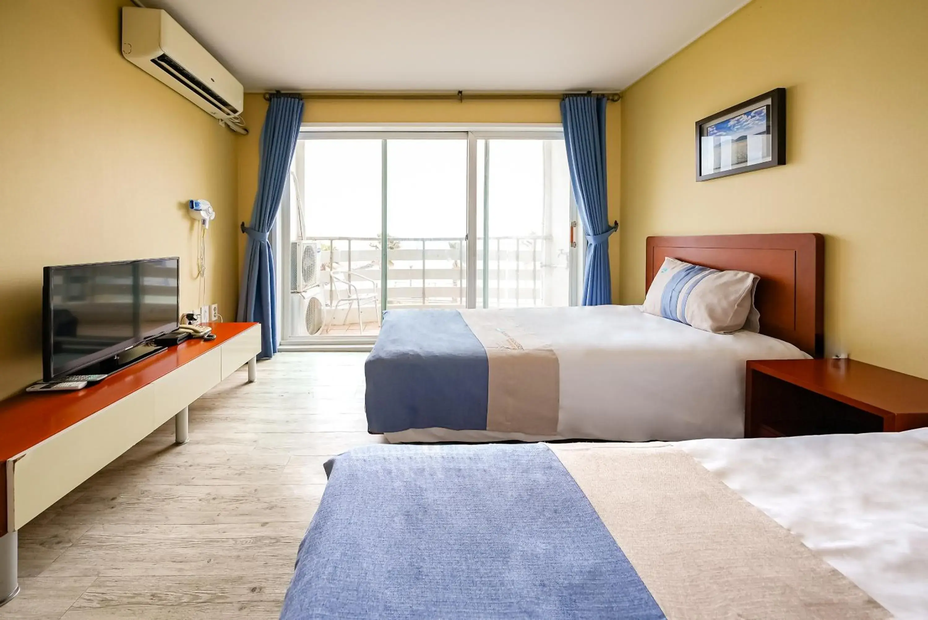 Bed in Mega Resort Bed in Mega Resort