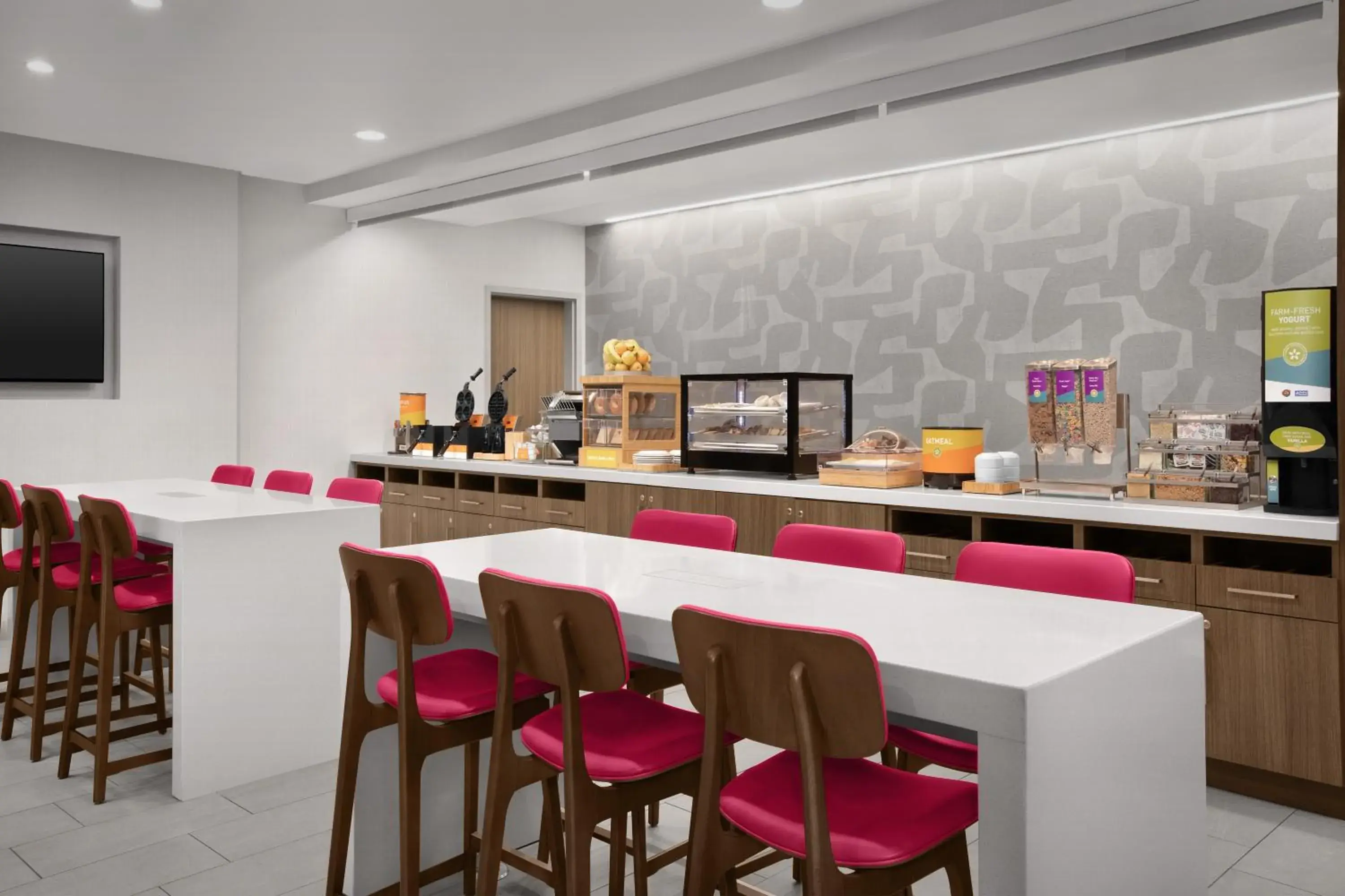 Restaurant/places to eat in Home2 Suites By Hilton Columbus Easton Restaurant/places to eat in Home2 Suites By Hilton Columbus Easton