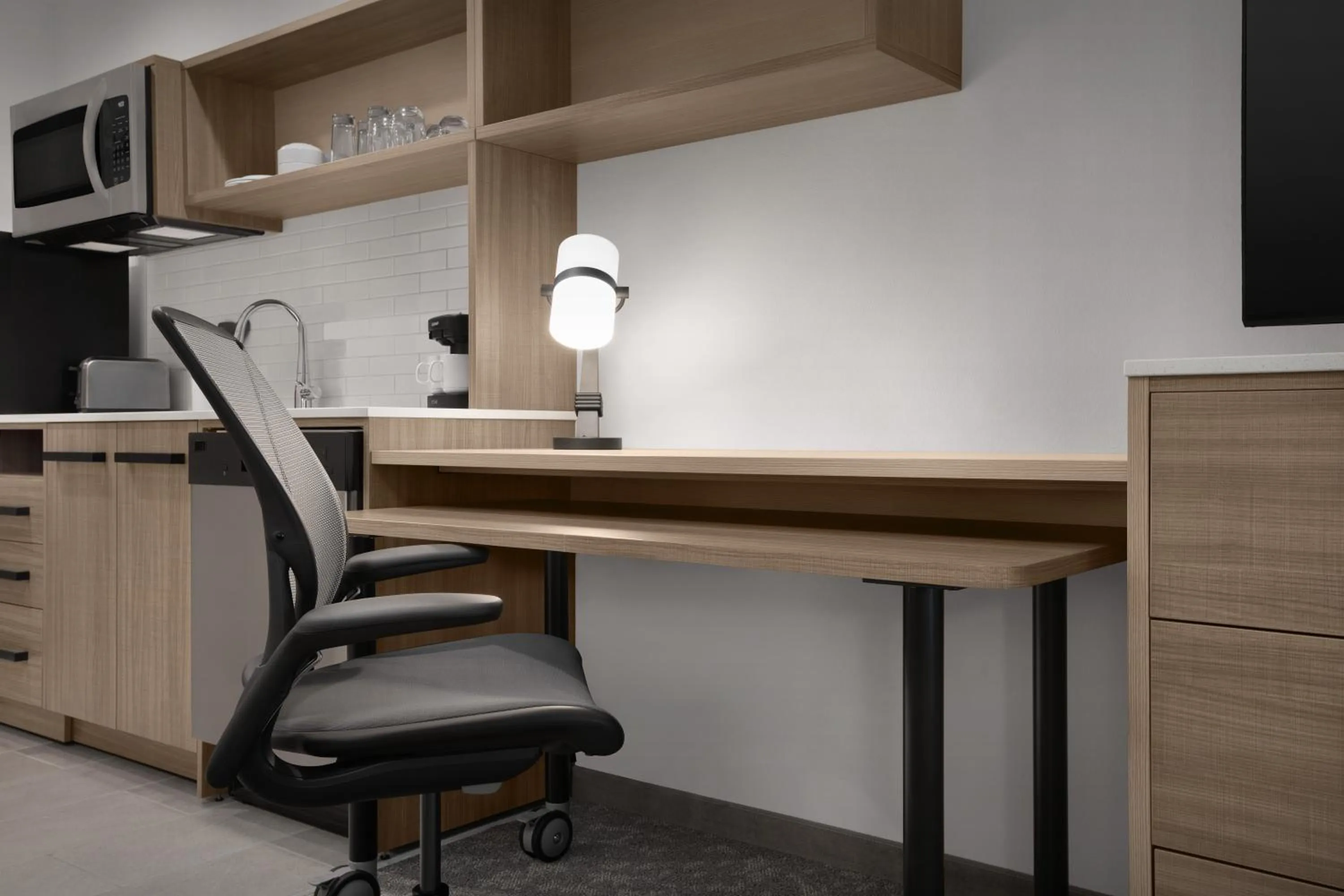 TV and multimedia in Home2 Suites By Hilton Columbus Easton