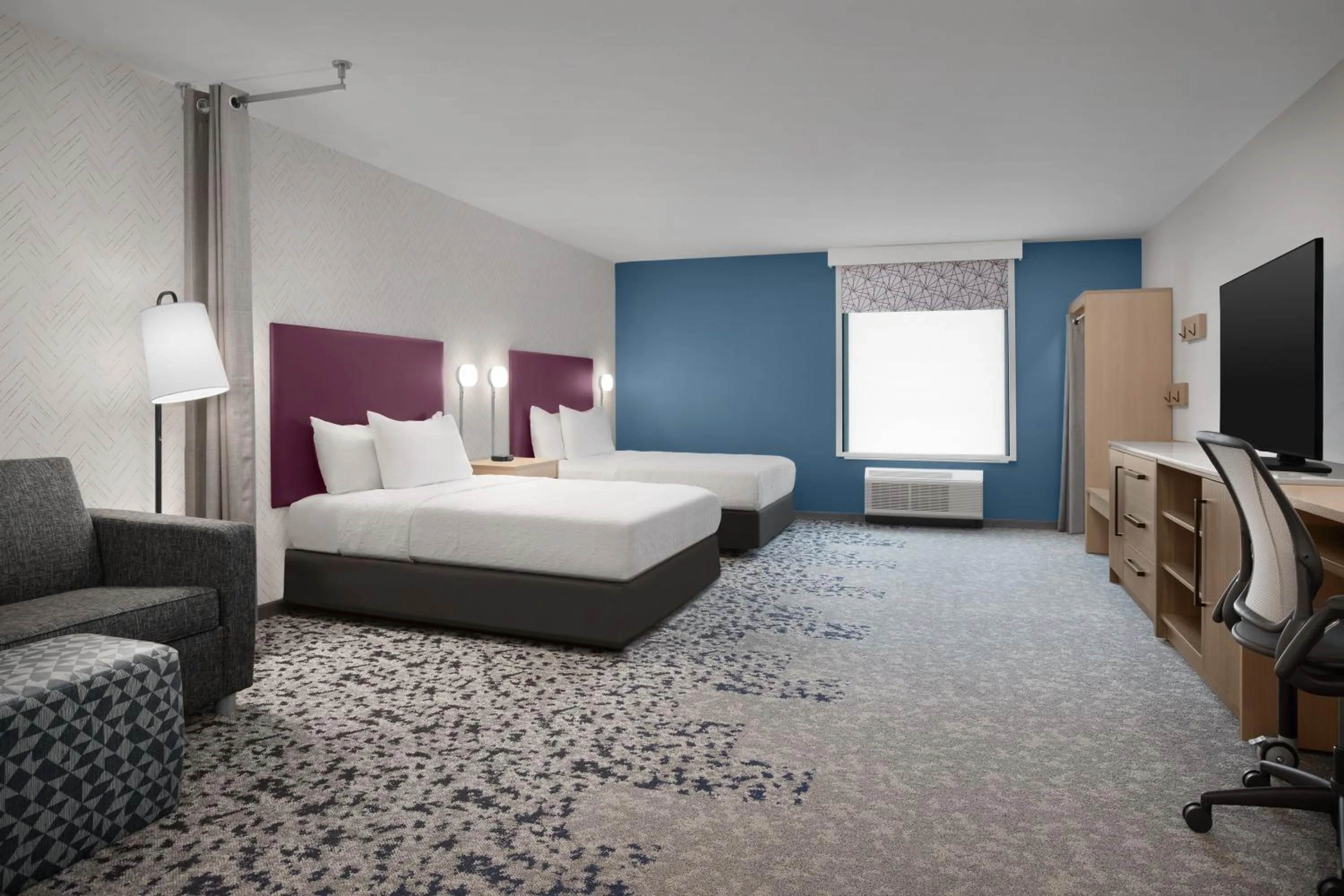 Bed in Home2 Suites By Hilton Columbus Easton