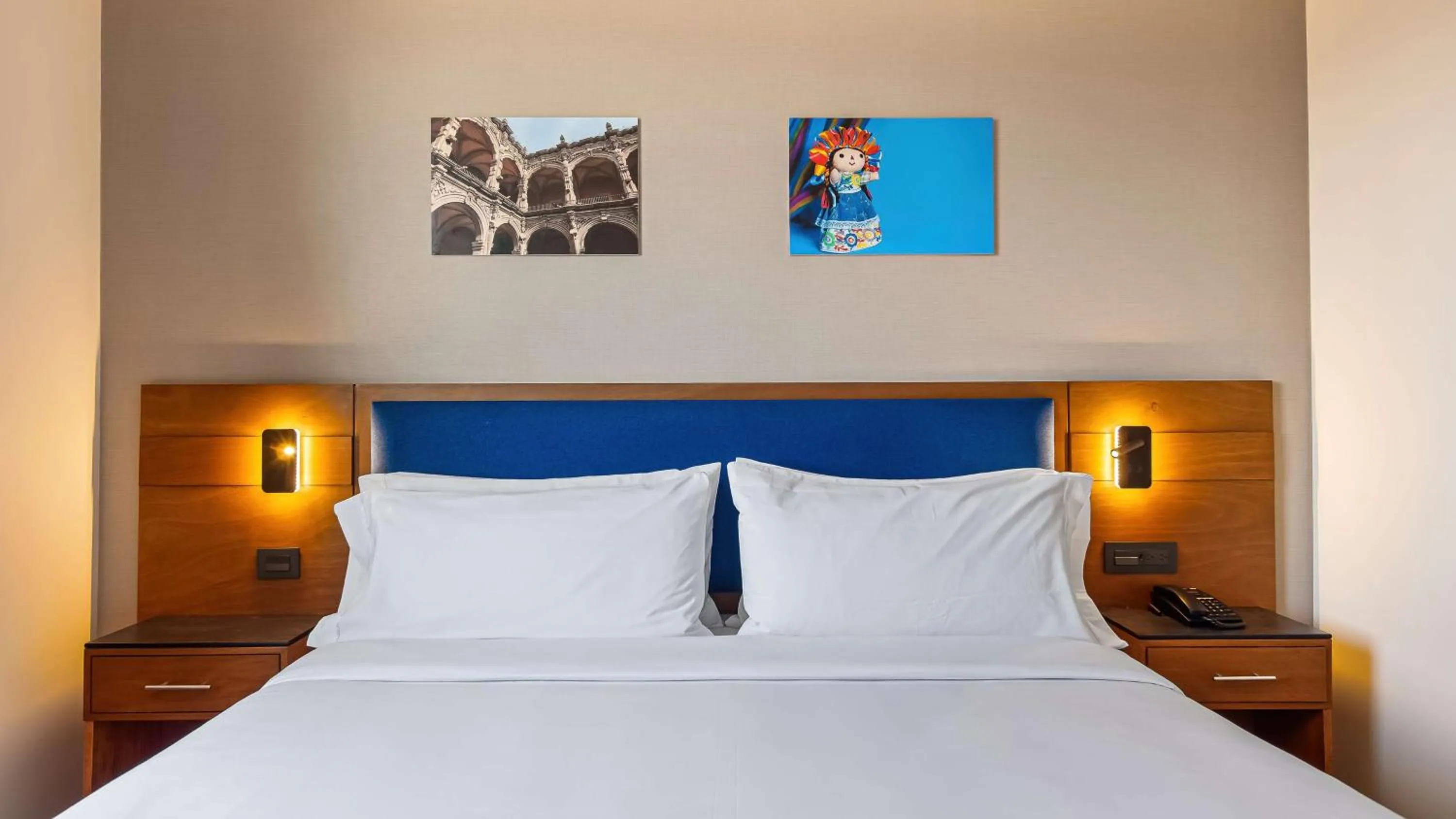 Bed in Hampton By Hilton Queretaro Juriquilla