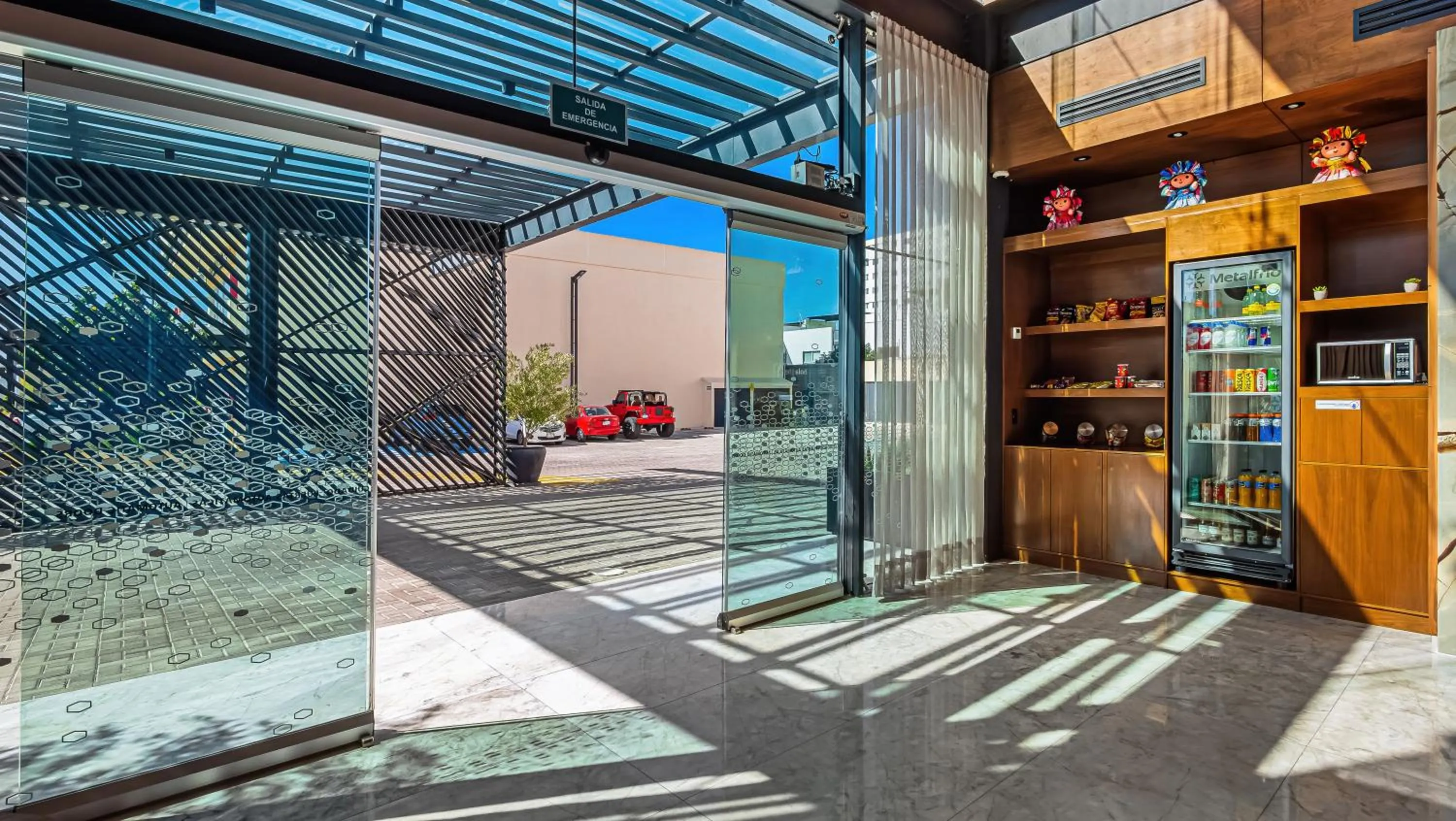 Supermarket/grocery shop in Hampton By Hilton Queretaro Juriquilla