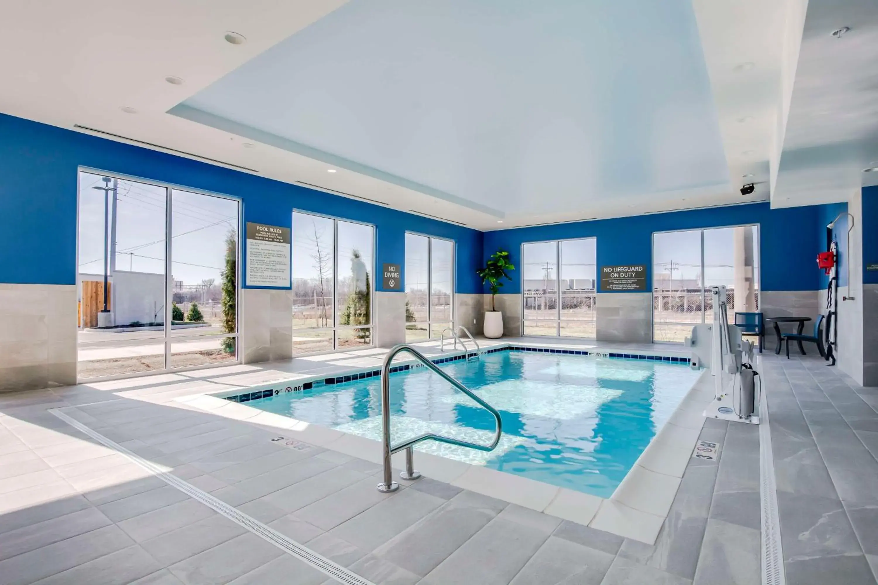 Pool view in Hampton Inn & Suites By Hilton Louisville East Oxmoor Pool view in Hampton Inn & Suites By Hilton Louisville East Oxmoor