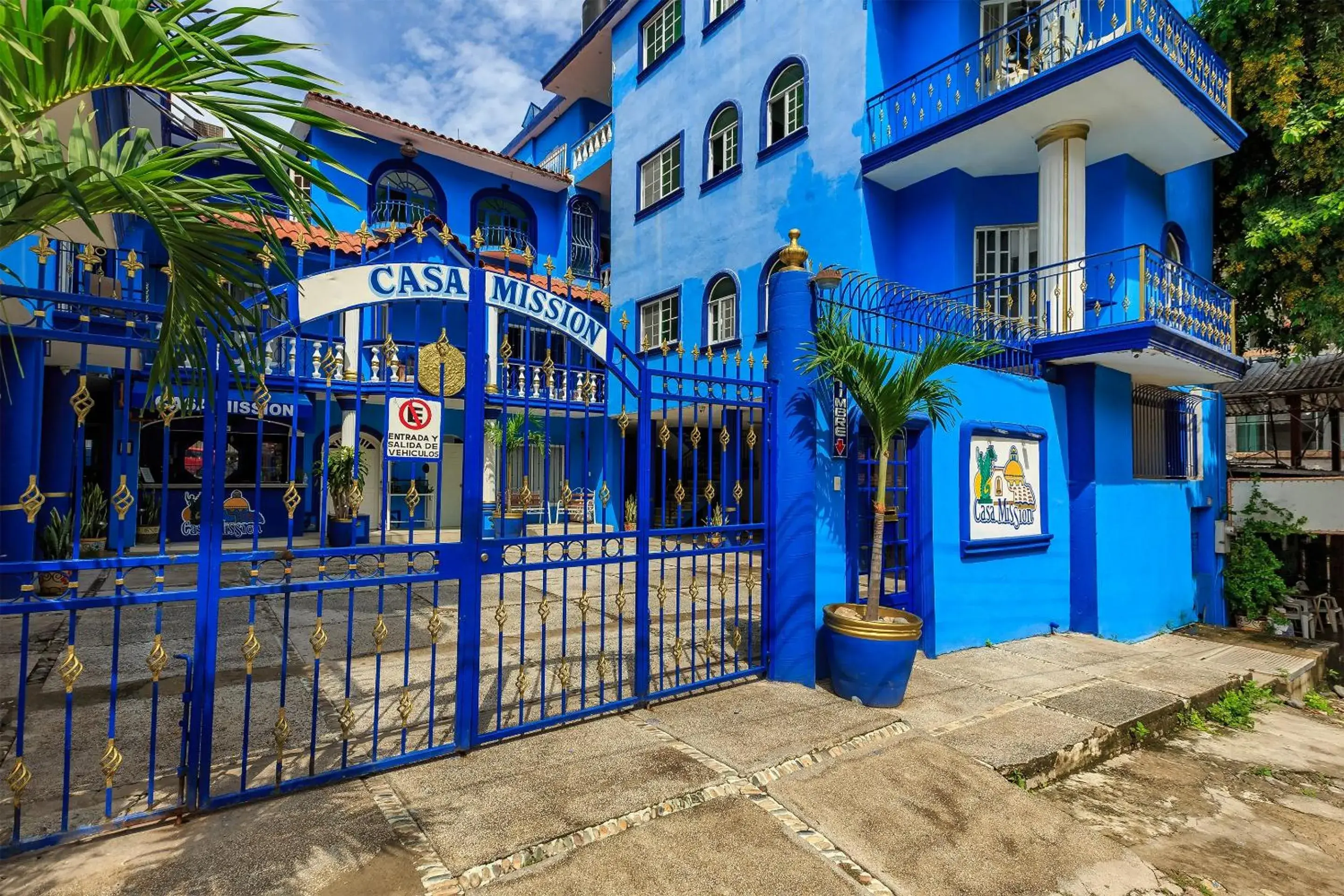 Facade/entrance in OYO Casa Mission Facade/entrance in OYO Casa Mission
