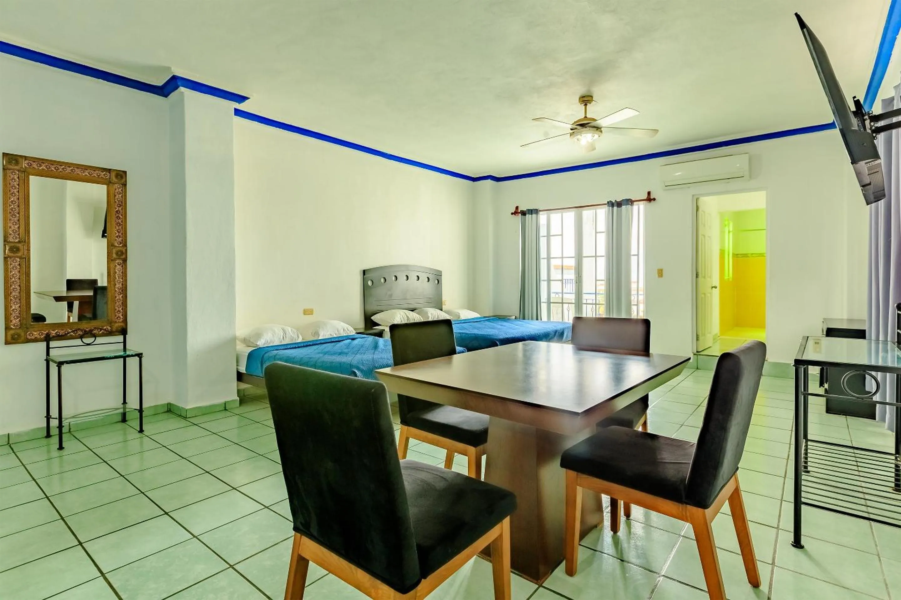 Bedroom in OYO Casa Mission